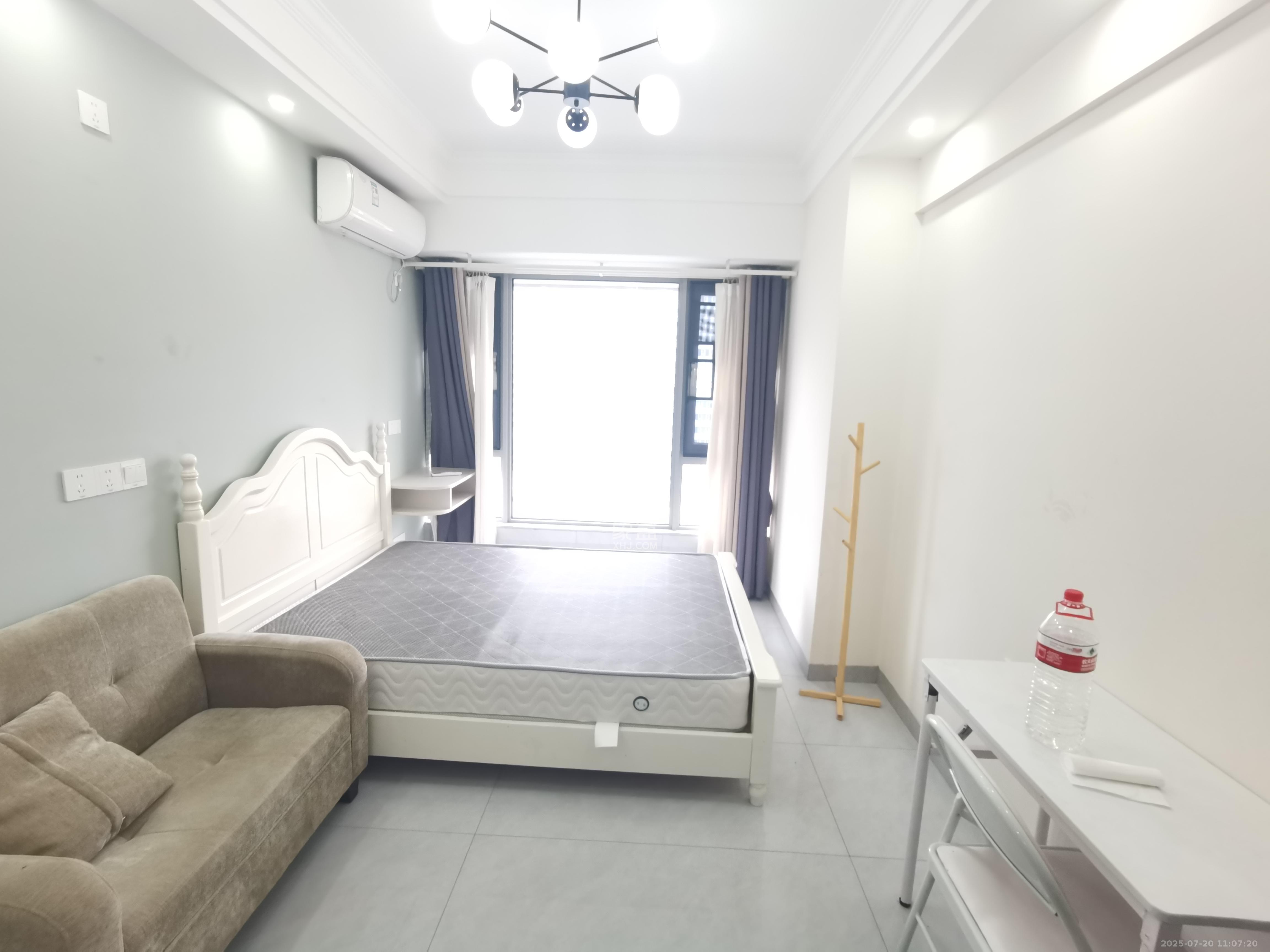 保利天禧EF区  1室1厅1卫   1600.00元/月室内图1