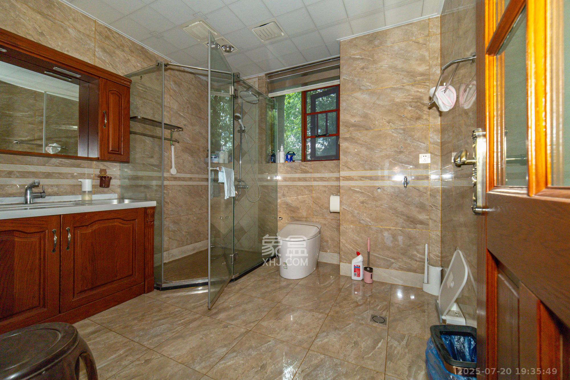 碧桂园威尼斯城  7室2厅6卫    668.98万卫生间