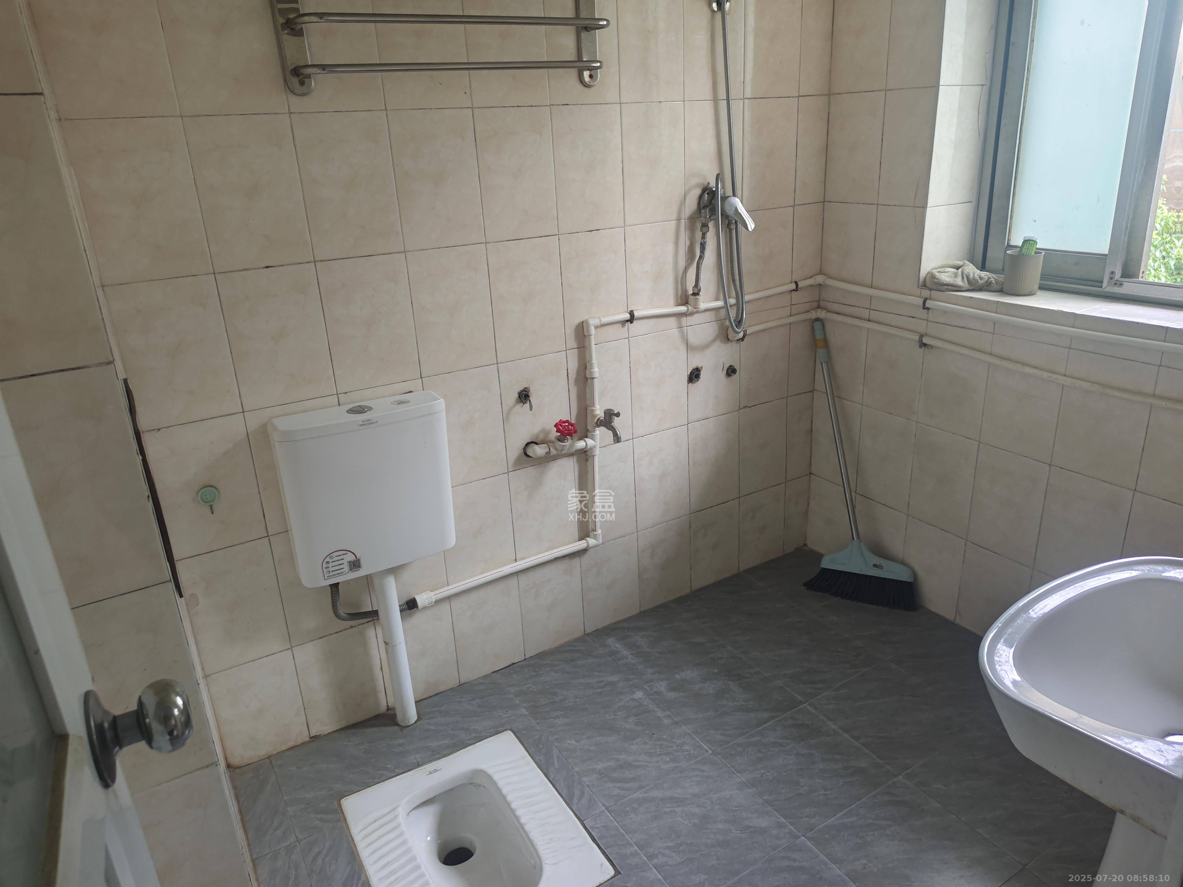 上麻园岭散盘 2室2厅1卫 1650.0元/月 上麻园岭散盘 2室2厅1卫 1650.0元/月室内图