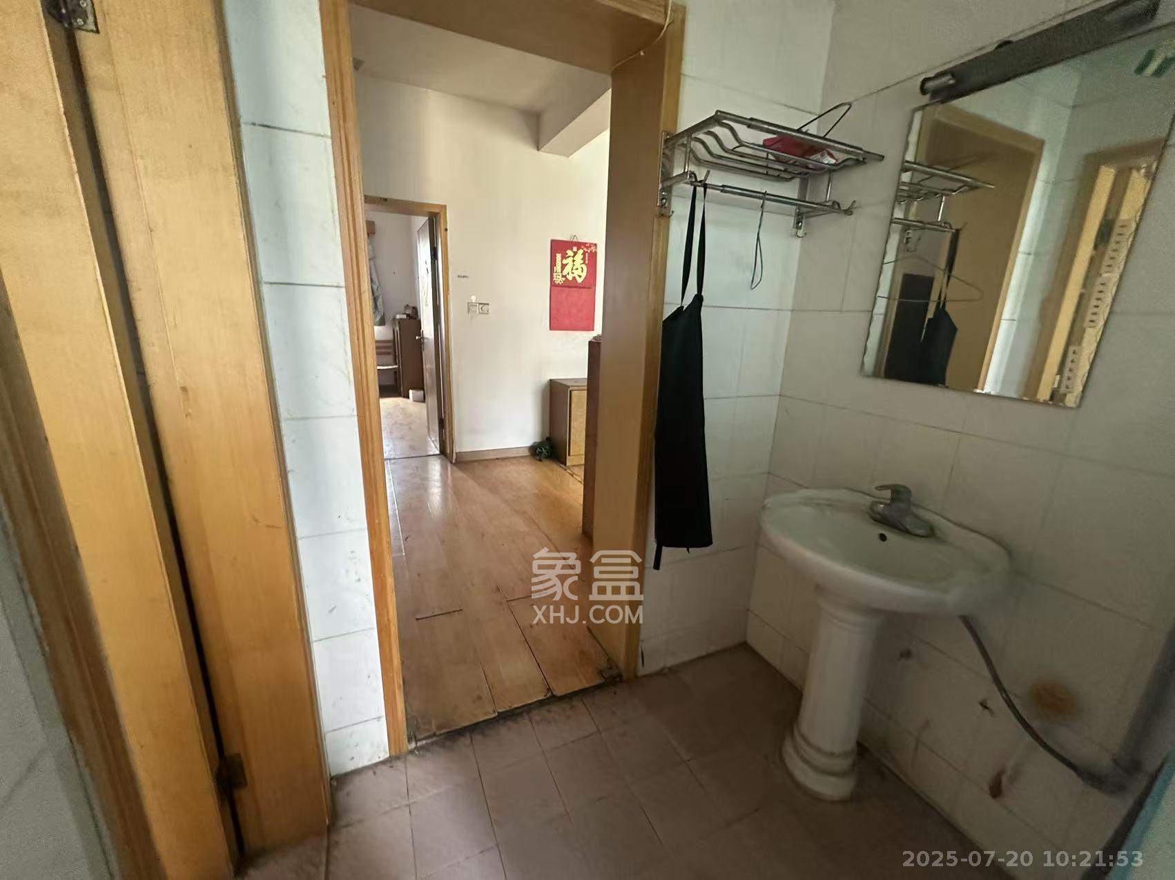 岳麓区教师村  3室2厅1卫   2300.00元/月室内图
