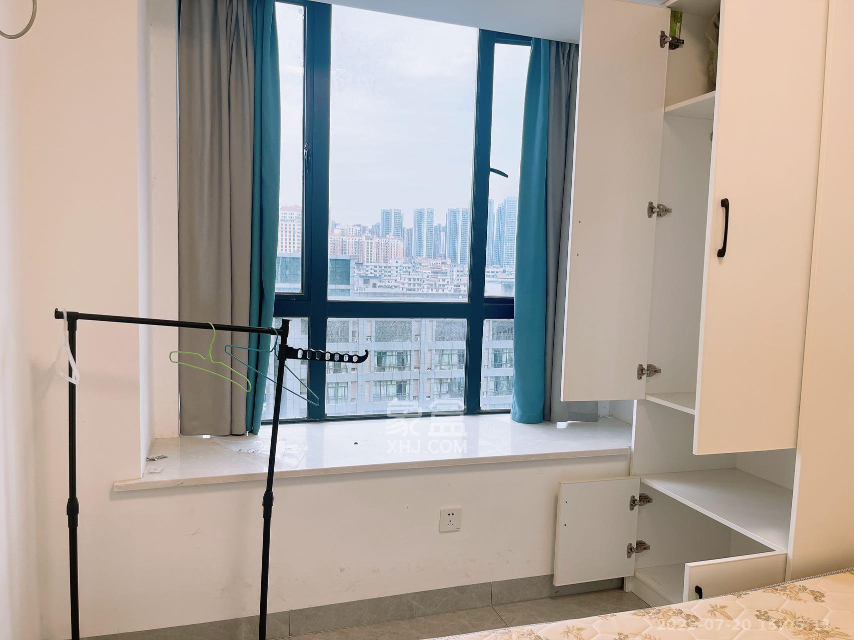 洋湖时代  1室0厅0卫    1200.0元/月 洋湖时代  1室0厅0卫    1200.0元/月