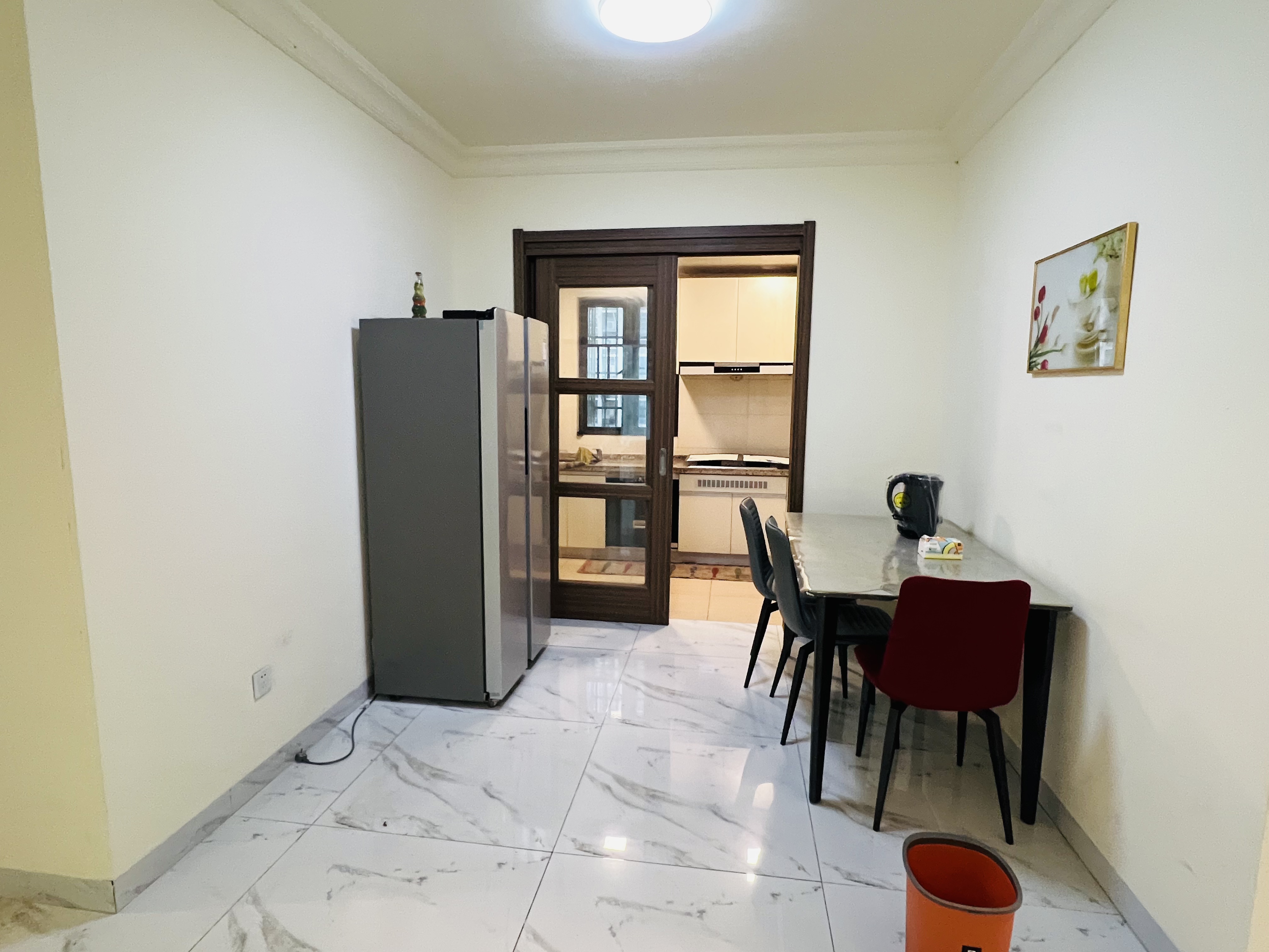 碧桂园 3室2厅2卫 1800.0元/月 碧桂园 3室2厅2卫 1800.0元/月室内图