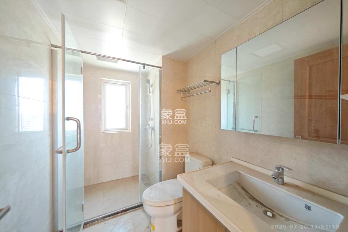 金科集美天辰 4室2厅2卫 125.0万 金科集美天辰 4室2厅2卫 125.0万卫生间