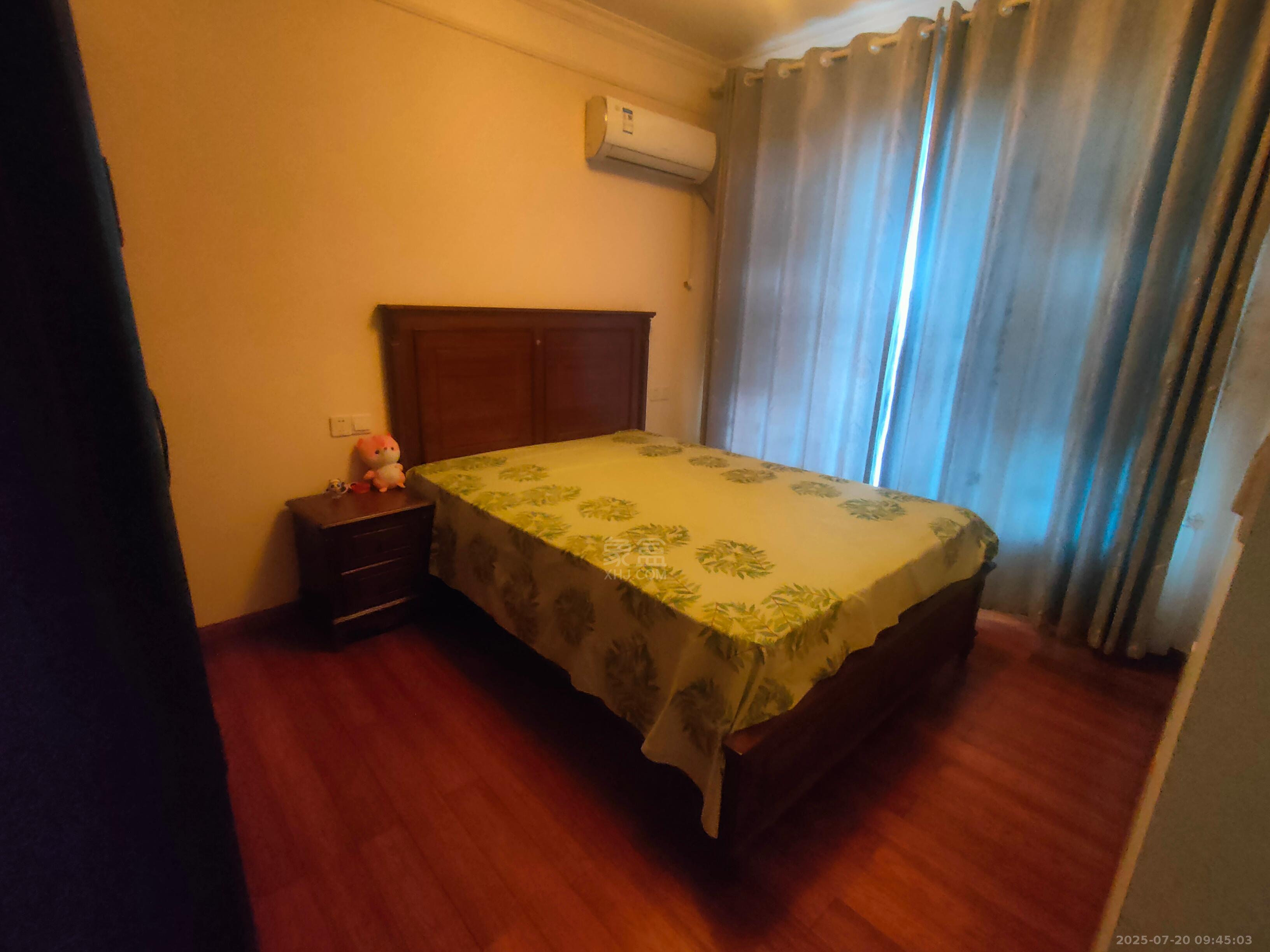 中泰财富湘江 3室2厅1卫 2200.0元/月 中泰财富湘江 3室2厅1卫 2200.0元/月室内图