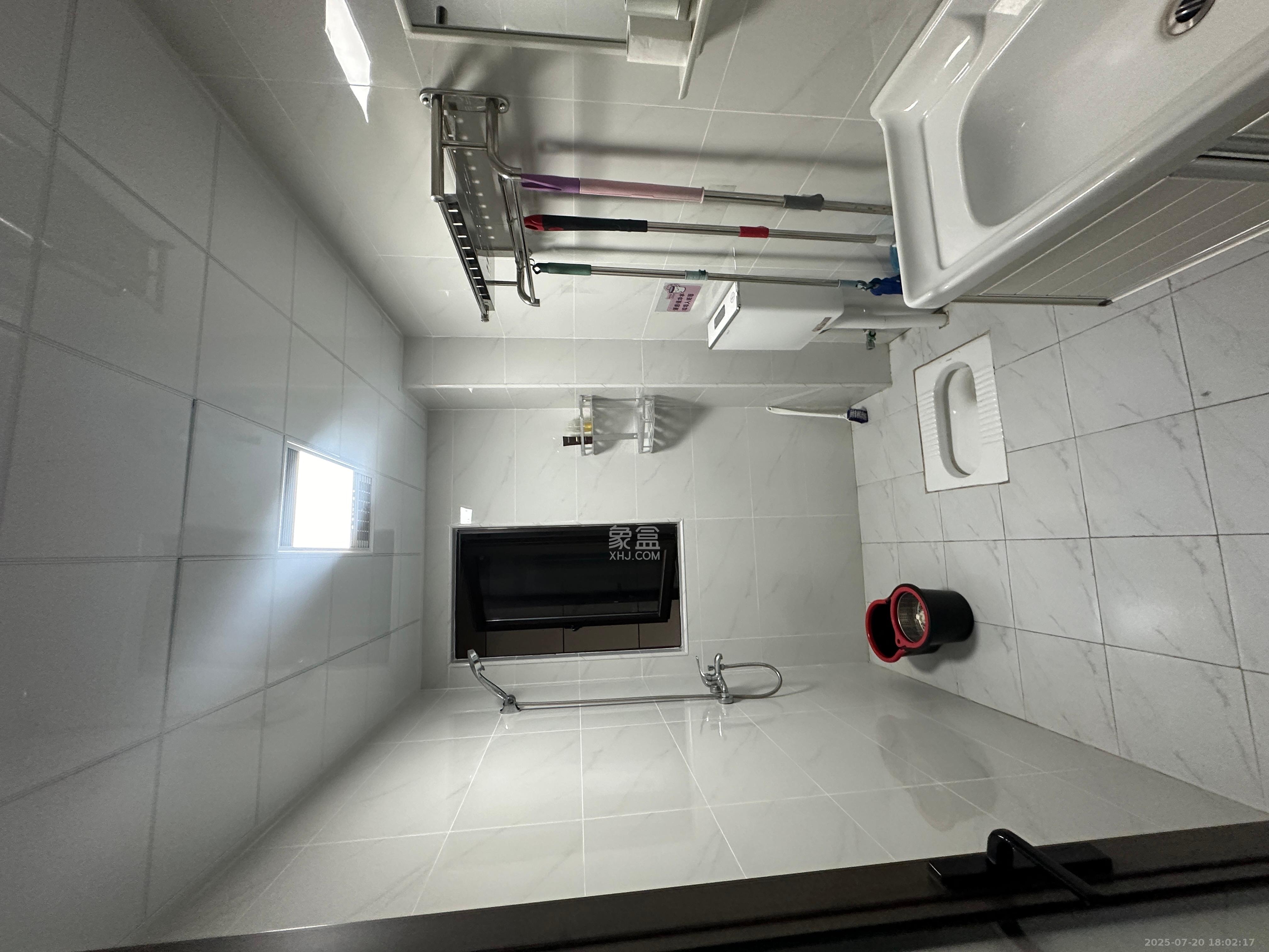 保利大都汇四期 3室2厅2卫 3300.0元/月 保利大都汇四期 3室2厅2卫 3300.0元/月室内图