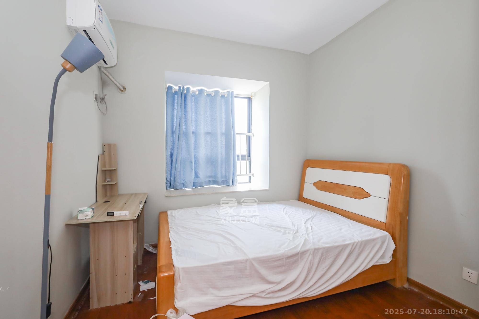 天骄福邸  3室2厅1卫    120.0万 天骄福邸  3室2厅1卫    120.0万卧室