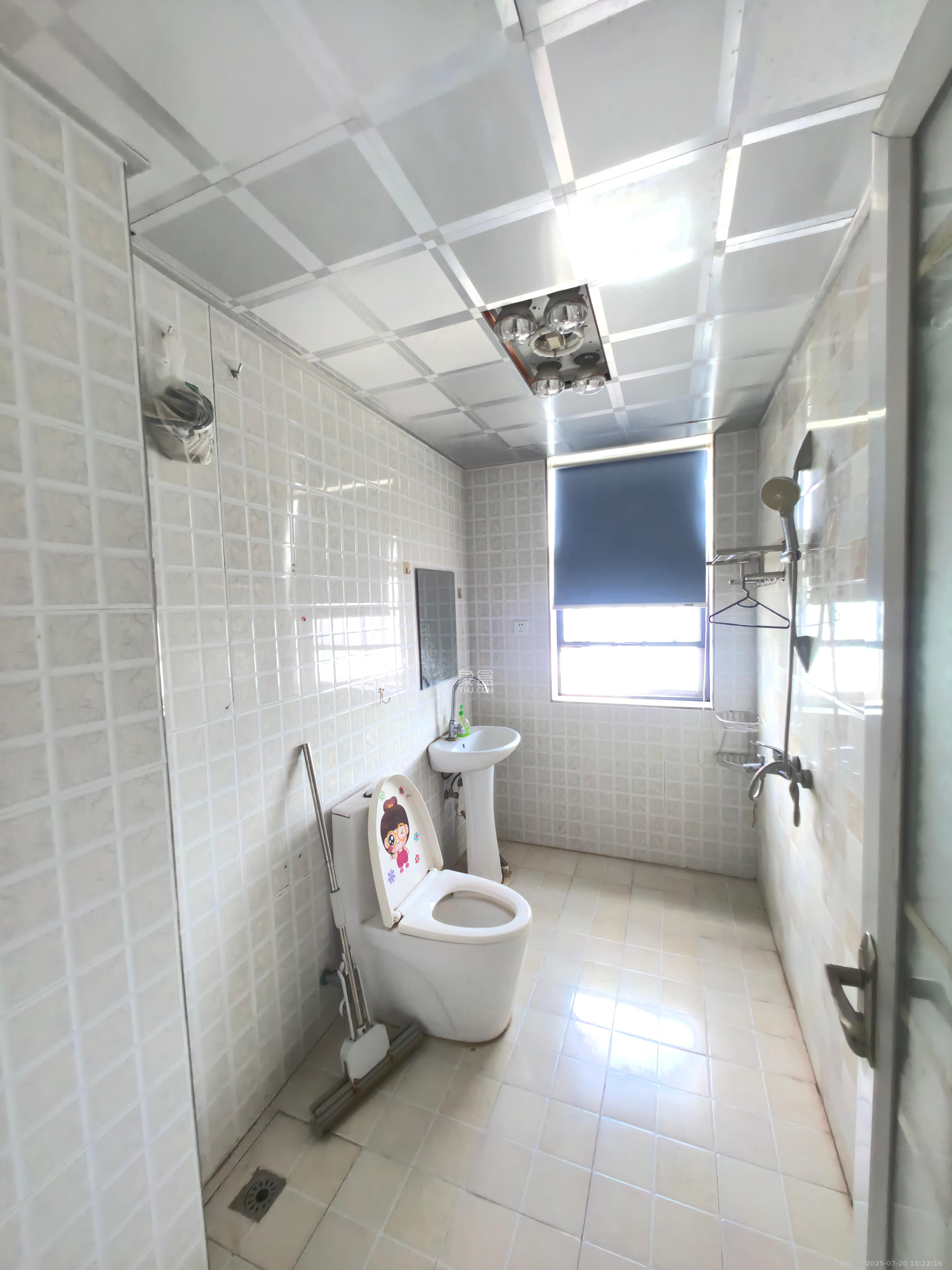 曙光领峰(曙光家园) 3室2厅2卫 2600.0元/月 曙光领峰(曙光家园) 3室2厅2卫 2600.0元/月室内图