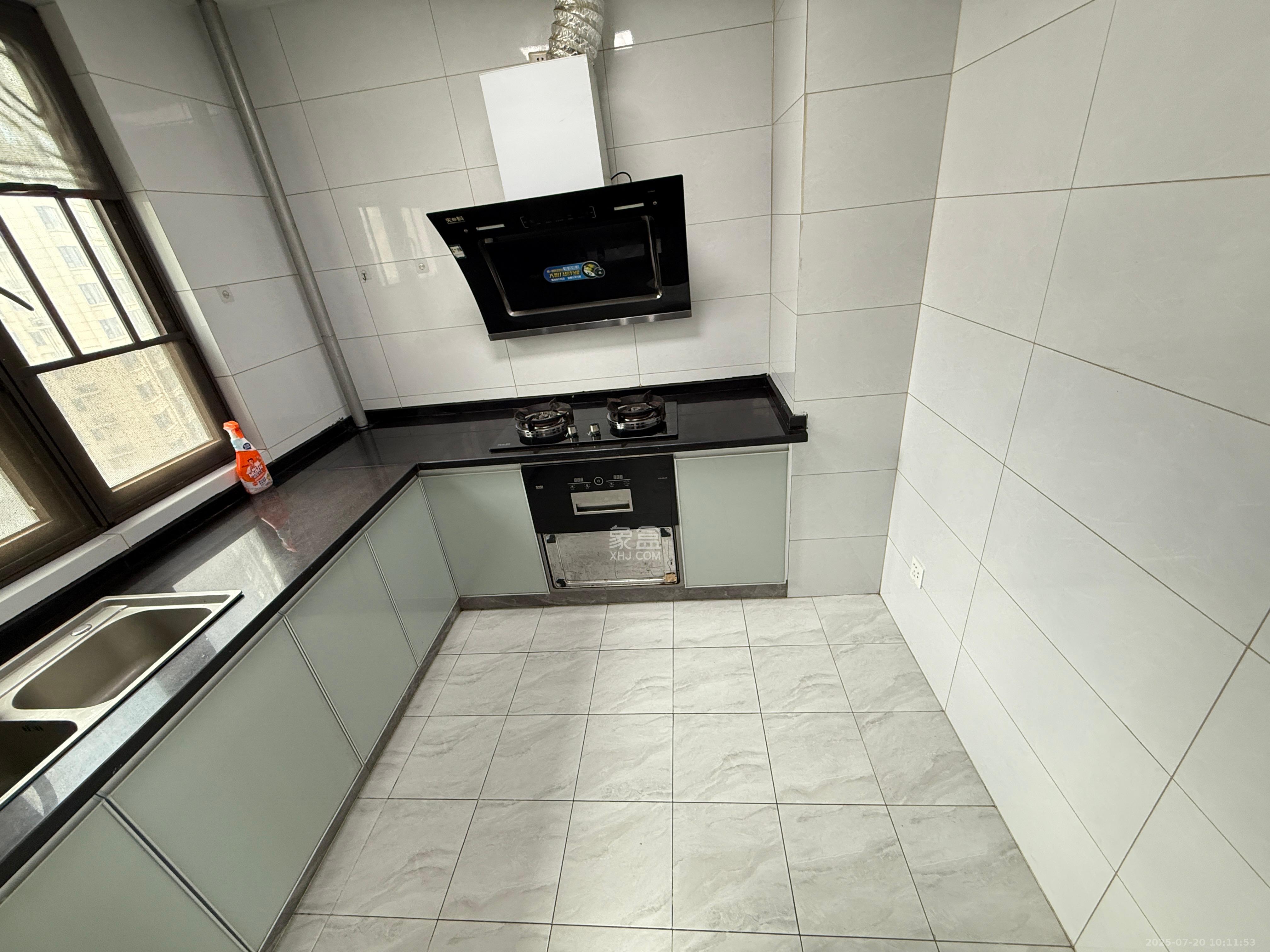 保利大都汇一期、二期  5室2厅2卫    4300.0元/月 保利大都汇一期、二期  5室2厅2卫    4300.0元/月室内图