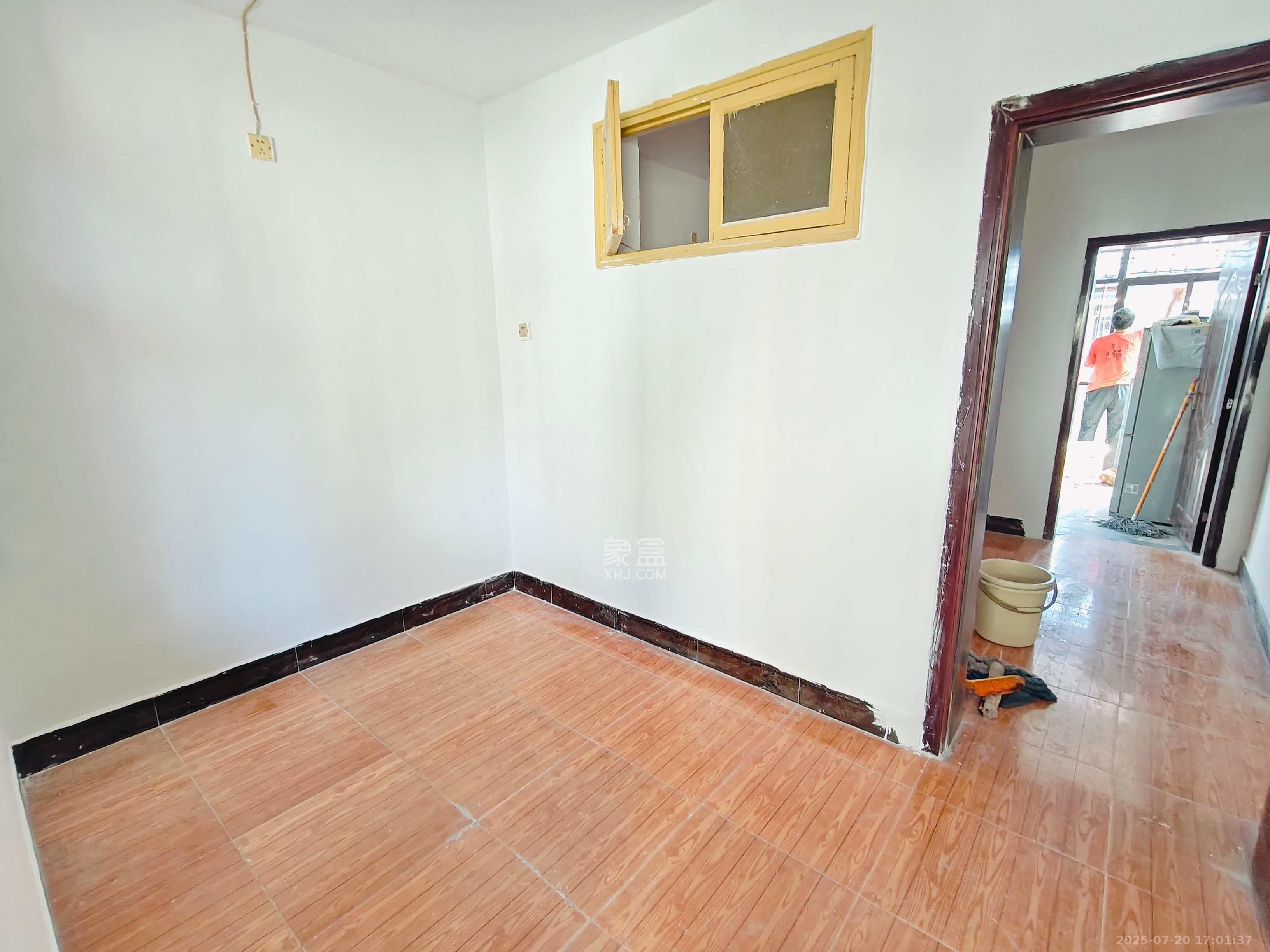 文庙坪小区  2室1厅1卫    1500.0元/月