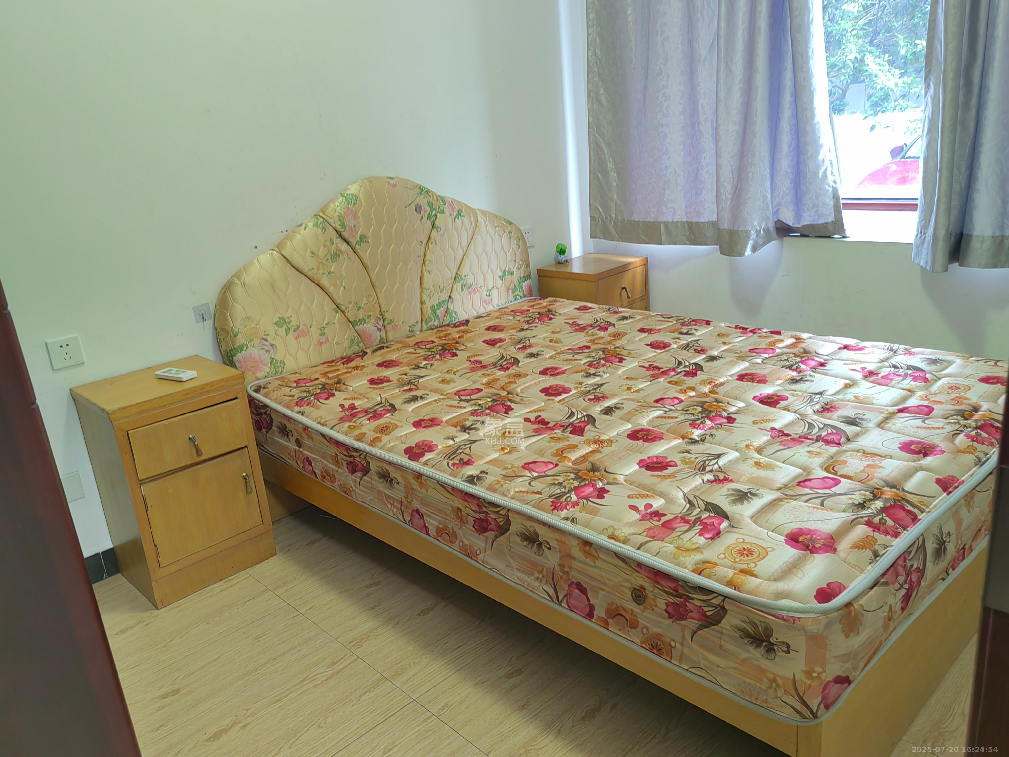 新华通讯社宿舍区 3室2厅2卫 3400.0元/月 新华通讯社宿舍区 3室2厅2卫 3400.0元/月室内图