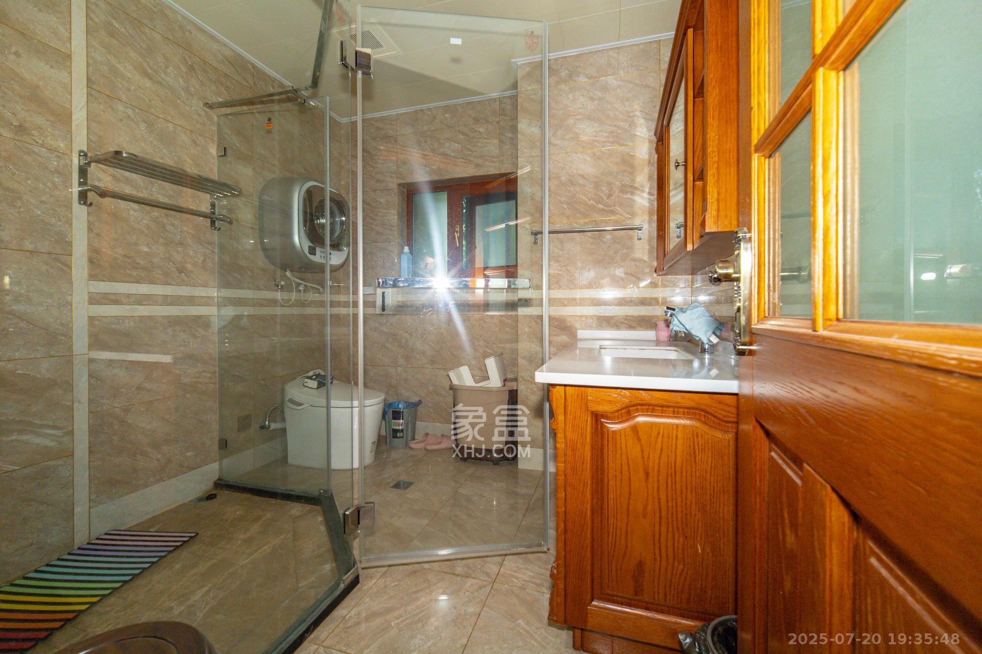 碧桂园威尼斯城  7室2厅6卫    668.98万 碧桂园威尼斯城  7室2厅6卫    668.98万其他