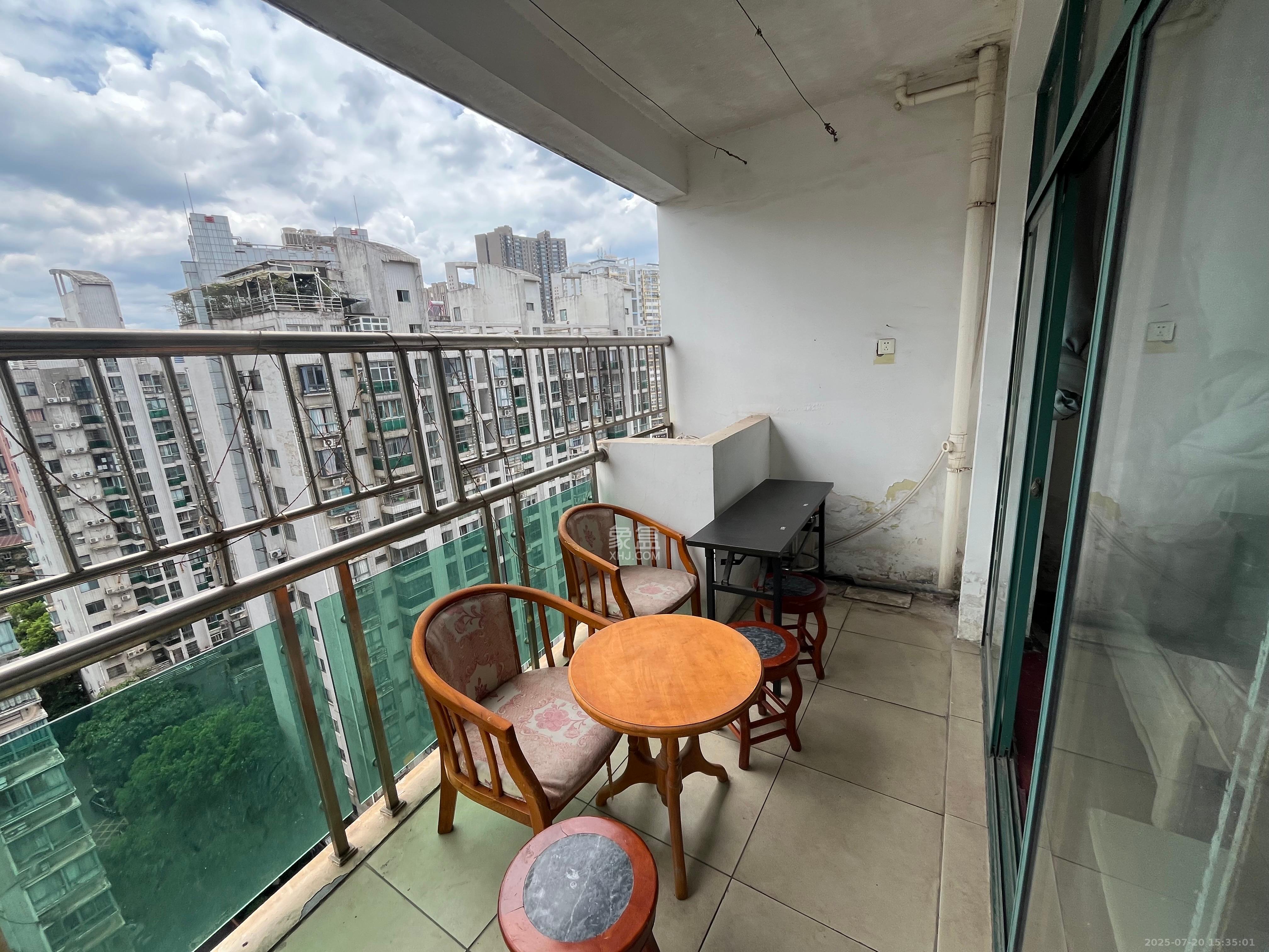 曙光大邸  2室2厅1卫    1600.0元/月室内图