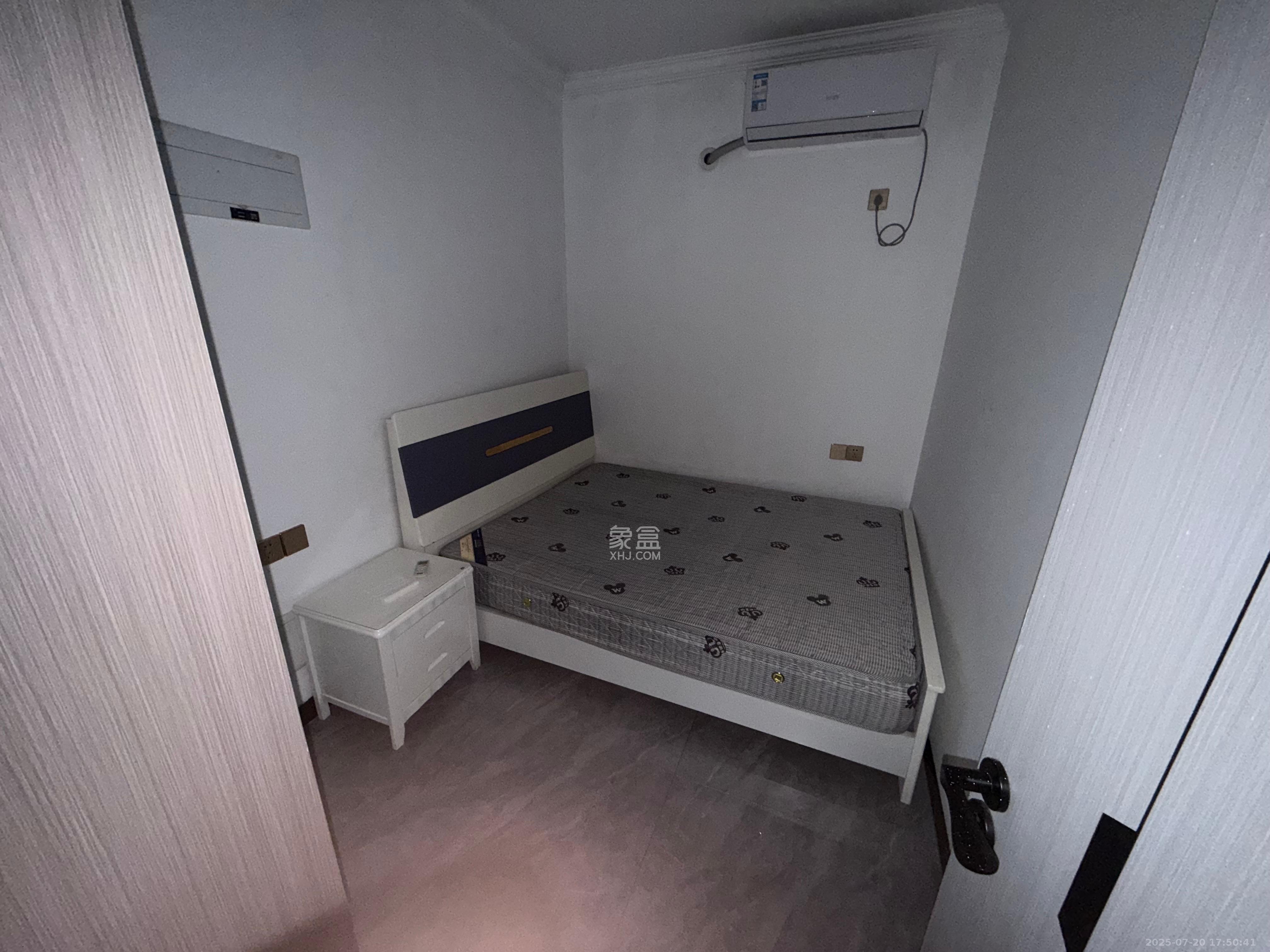 真人桥家园一期 1室0厅0卫 1200.0元/月 真人桥家园一期 1室0厅0卫 1200.0元/月室内图