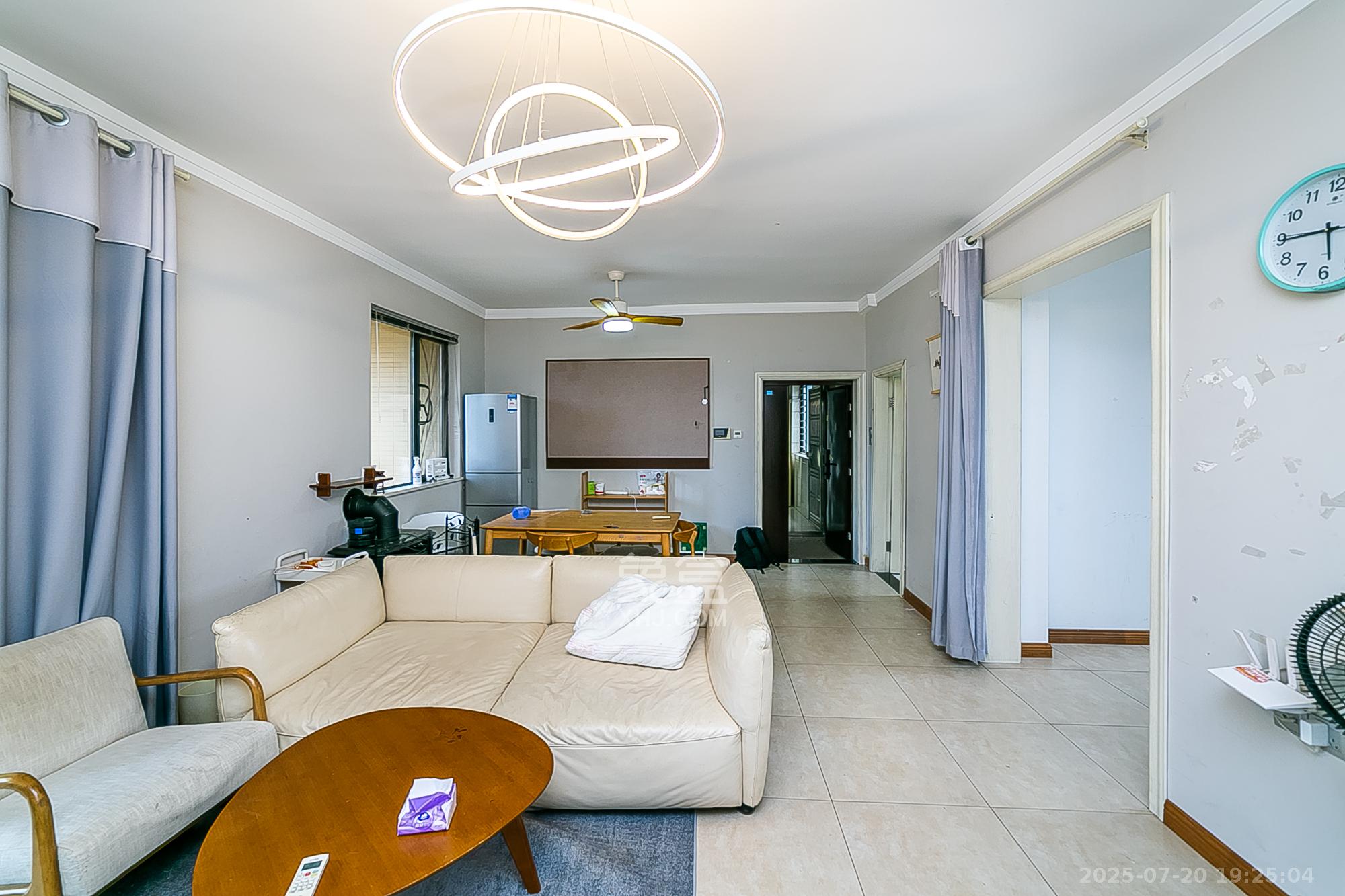 乾城(兴旺乾城) 3室2厅1卫 85.0万 乾城(兴旺乾城) 3室2厅1卫 85.0万客厅