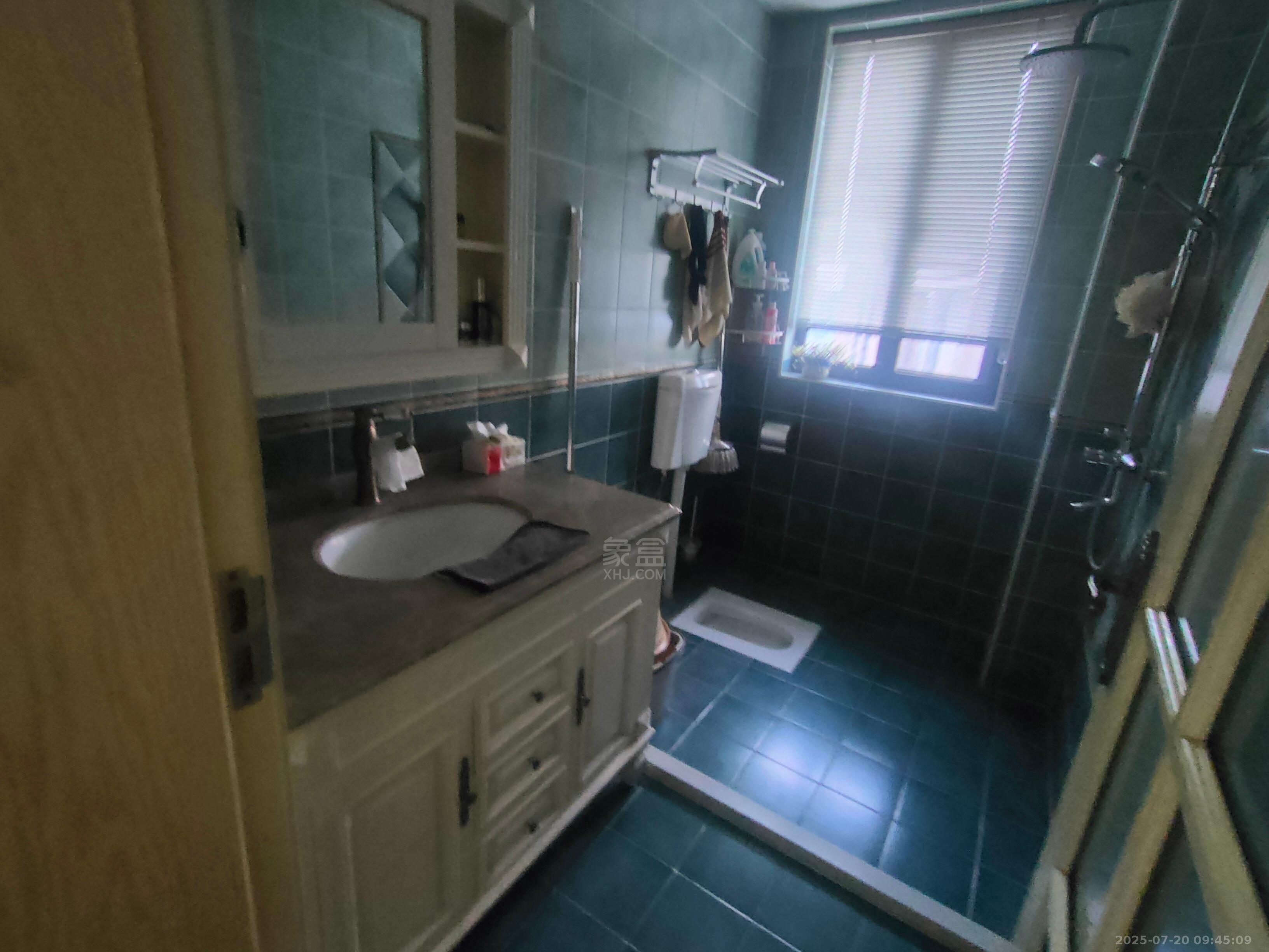 中泰财富湘江 3室2厅1卫 2200.0元/月 中泰财富湘江 3室2厅1卫 2200.0元/月室内图