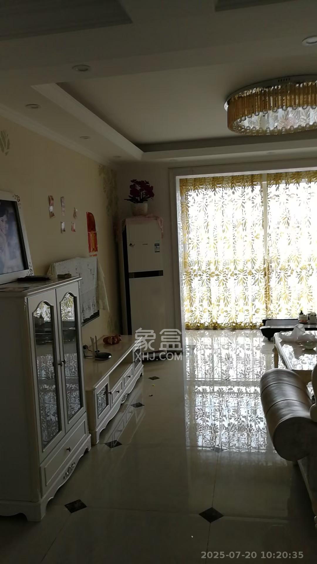 恒广国际景园一二区  3室2厅2卫    2500.0元/月 恒广国际景园一二区  3室2厅2卫    2500.0元/月室内图