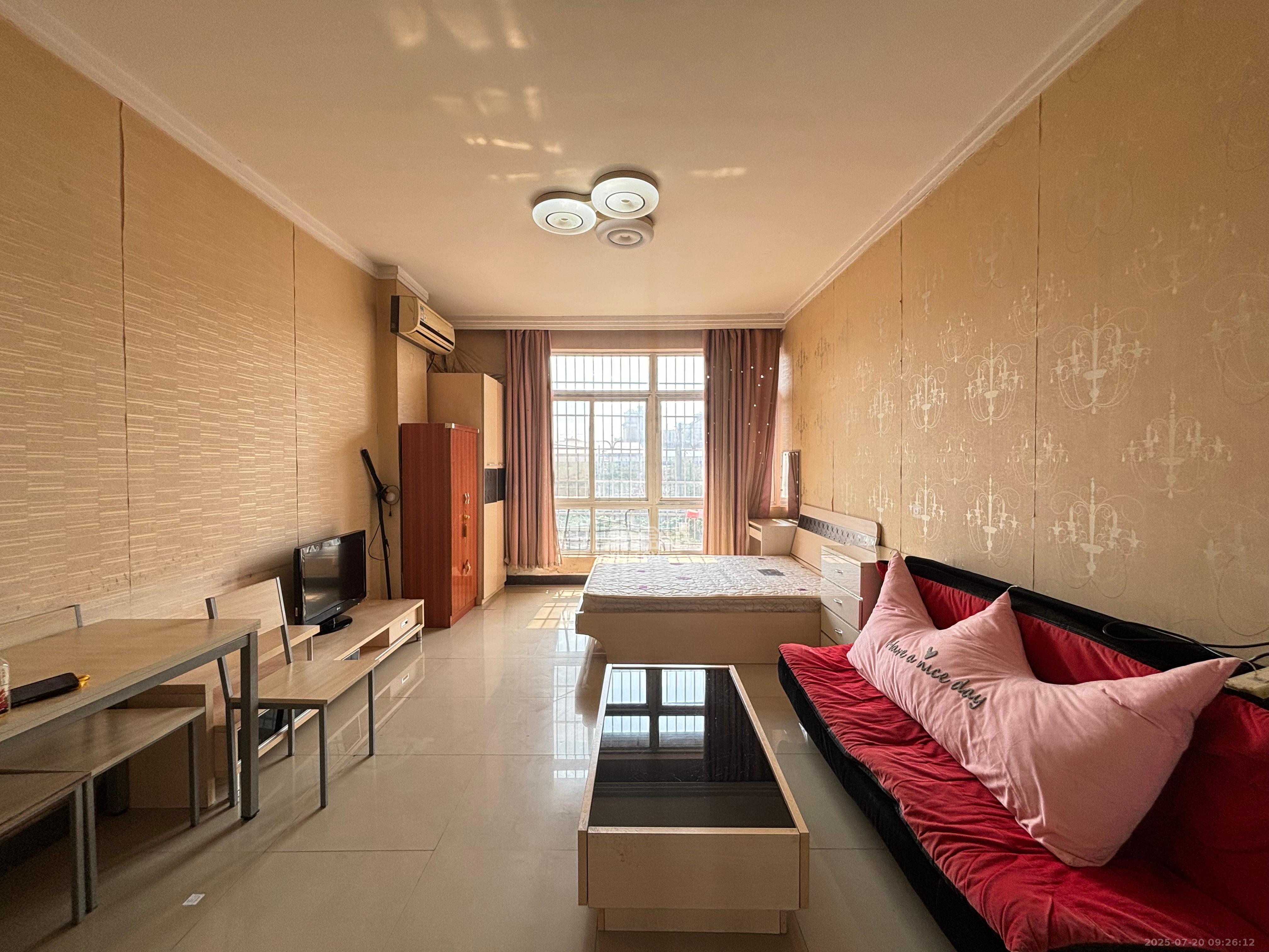 泰时三湘金地  1室1厅1卫    1200.0元/月 泰时三湘金地  1室1厅1卫    1200.0元/月室内图