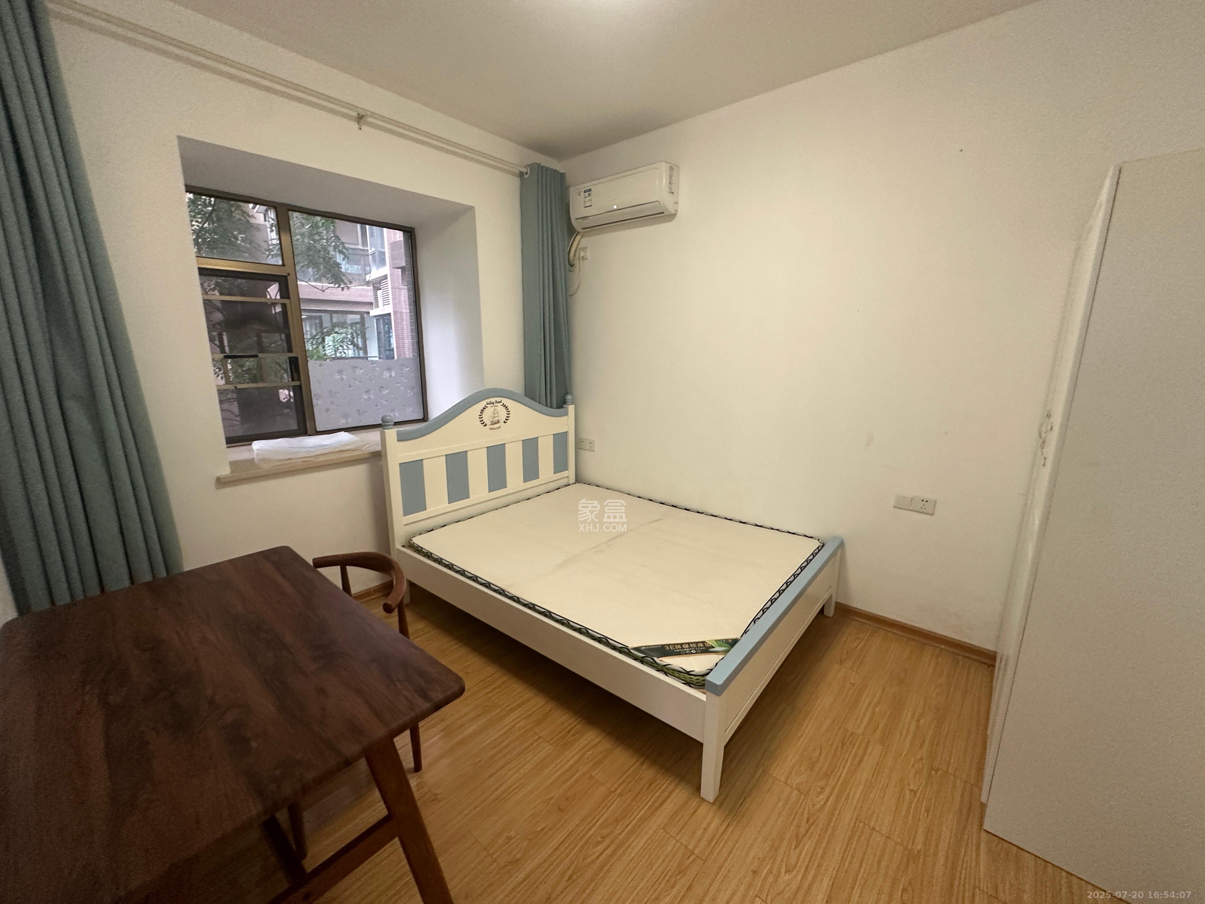 江山帝景雅典  2室2厅1卫    2100.0元/月 江山帝景雅典  2室2厅1卫    2100.0元/月室内图