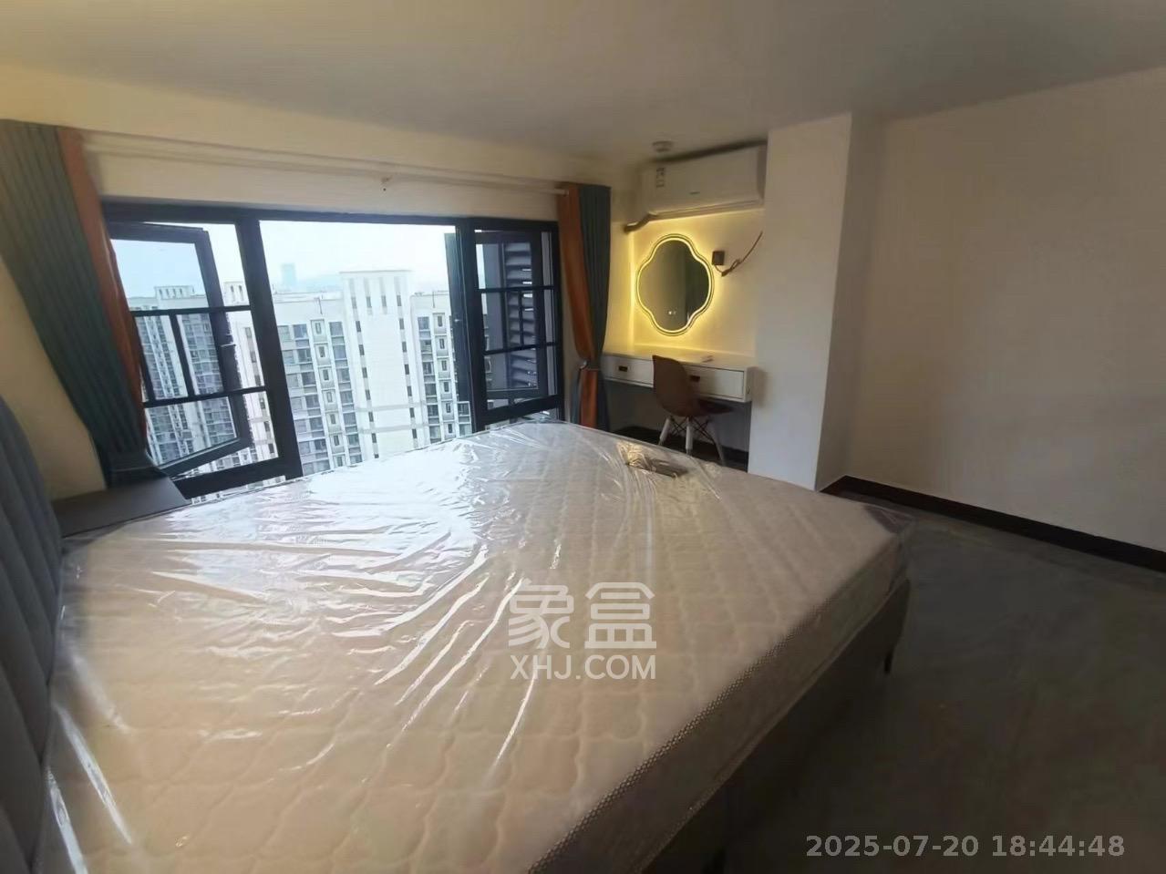 卓越中寰  1室0厅0卫   2400.00元/月室内图