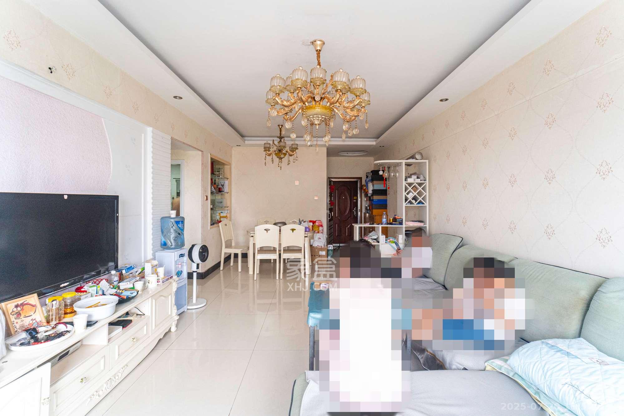 开源鑫阁 3室2厅1卫 53.0万 开源鑫阁 3室2厅1卫 53.0万客厅