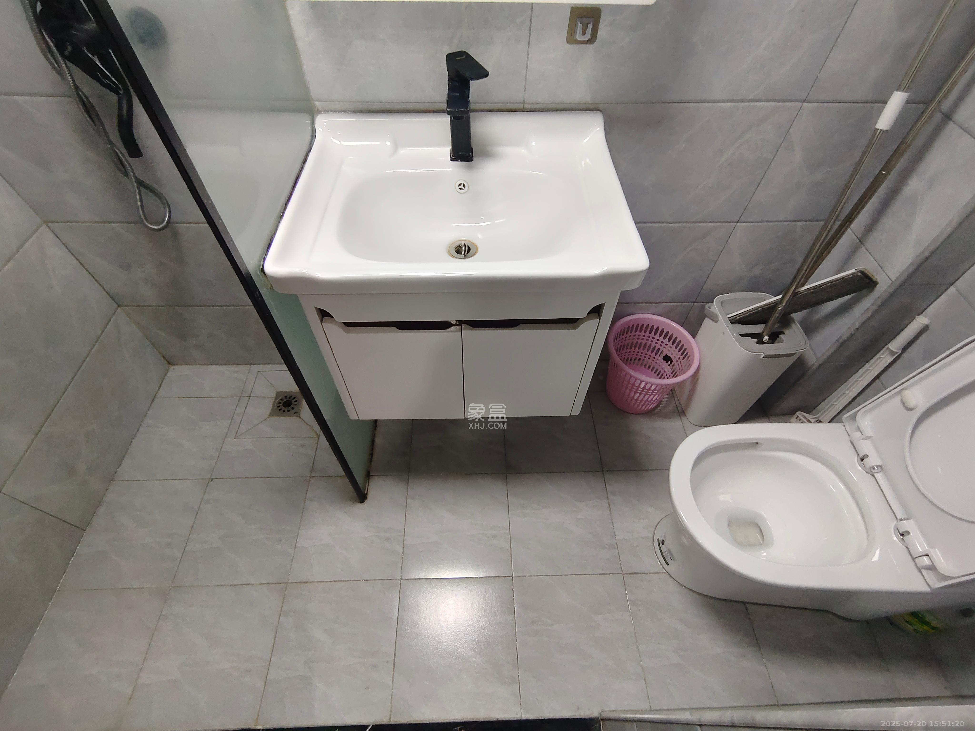 弘坤云寓  2室1厅1卫    2500.0元/月室内图