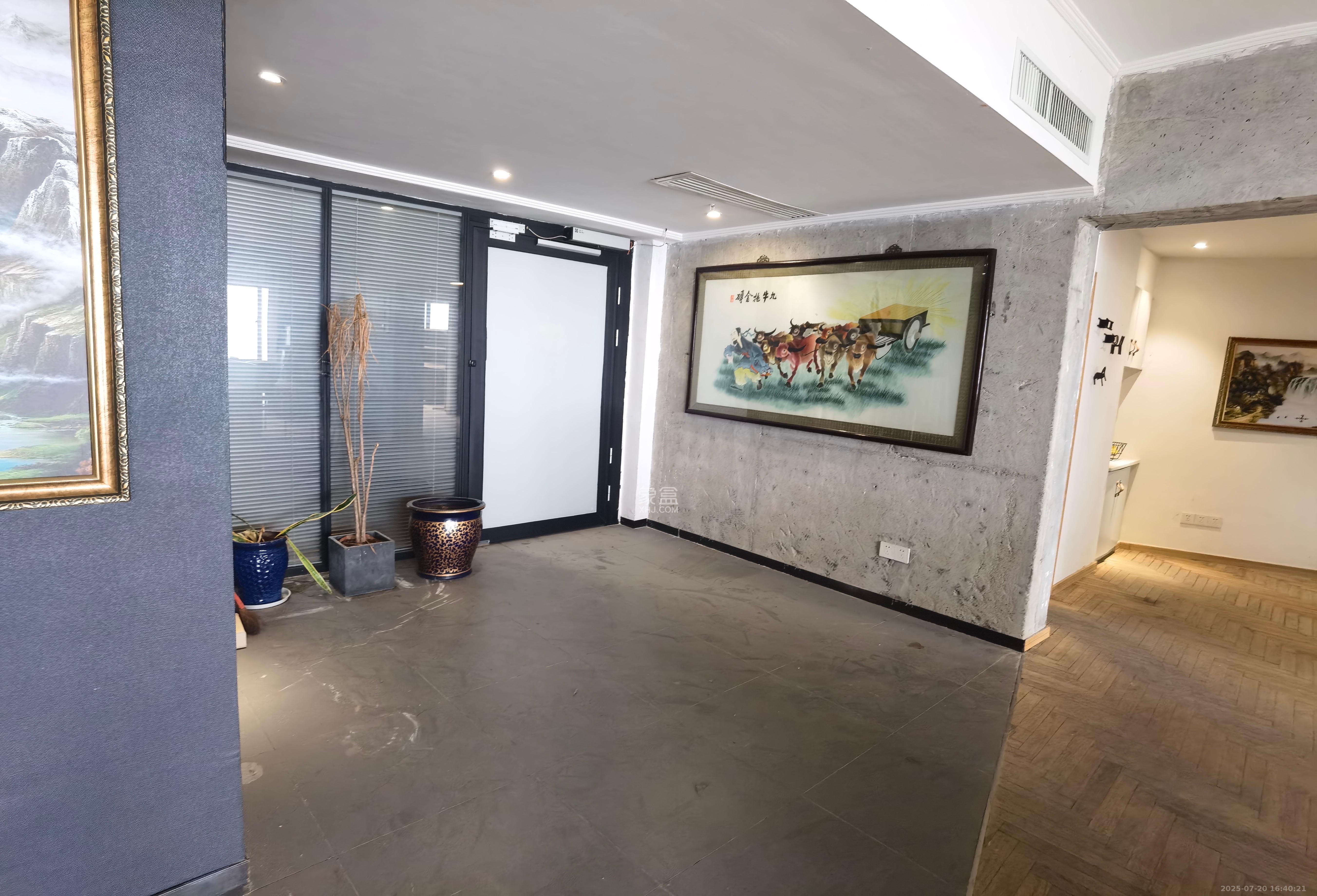 保利国际广场 1室1厅1卫 11000.0元/月 保利国际广场 1室1厅1卫 11000.0元/月室内图