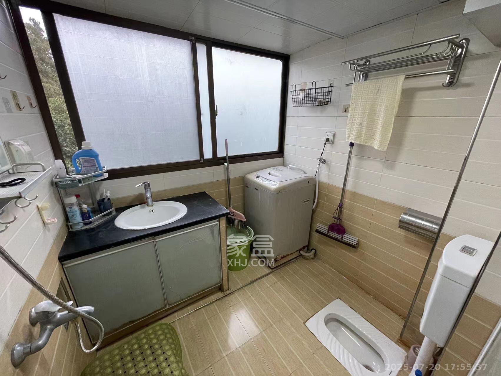 安塑宿舍  2室2厅1卫   1500.00元/月室内图