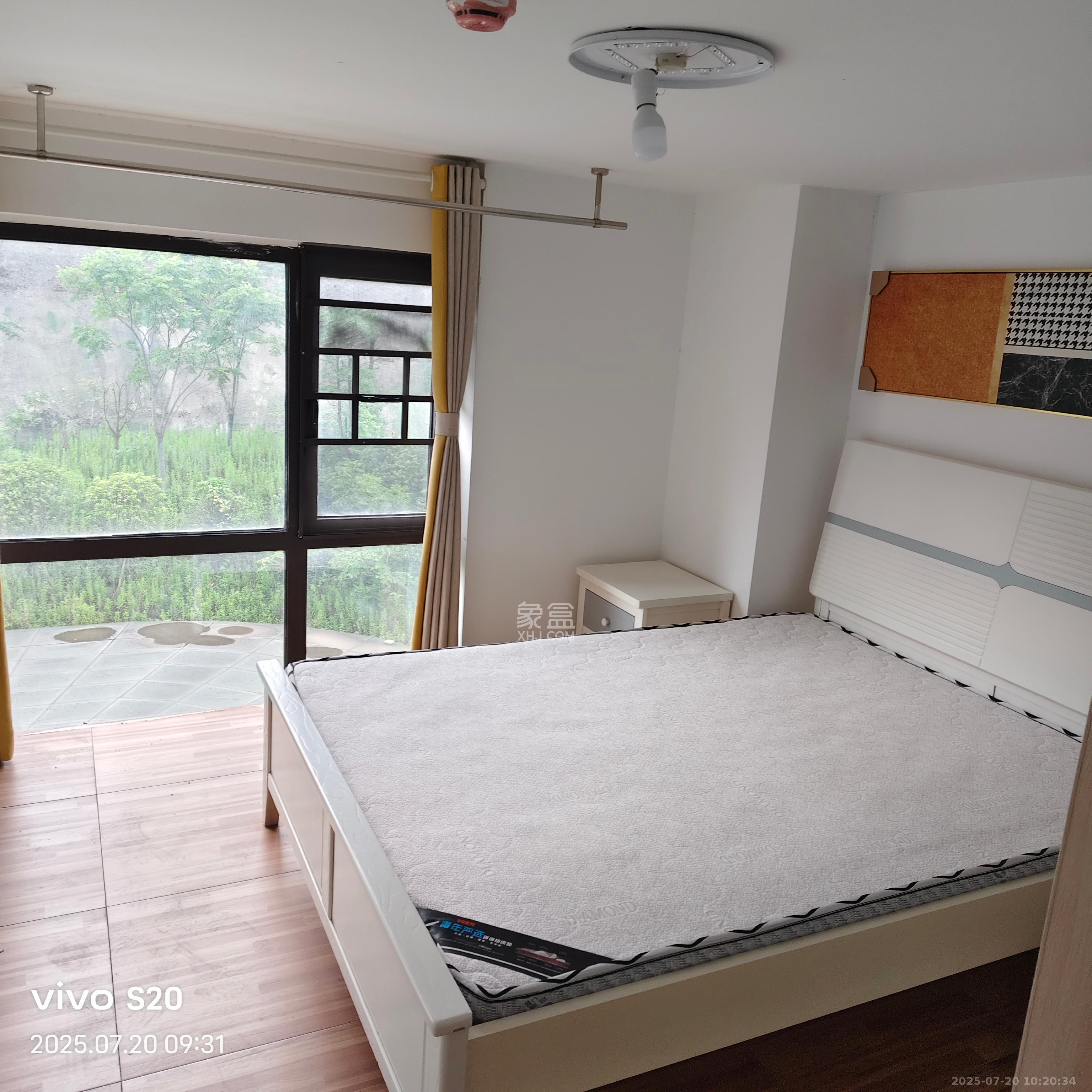 湘水郡(兴旺小爱同学)  4室2厅2卫    2200.0元/月 湘水郡(兴旺小爱同学)  4室2厅2卫    2200.0元/月