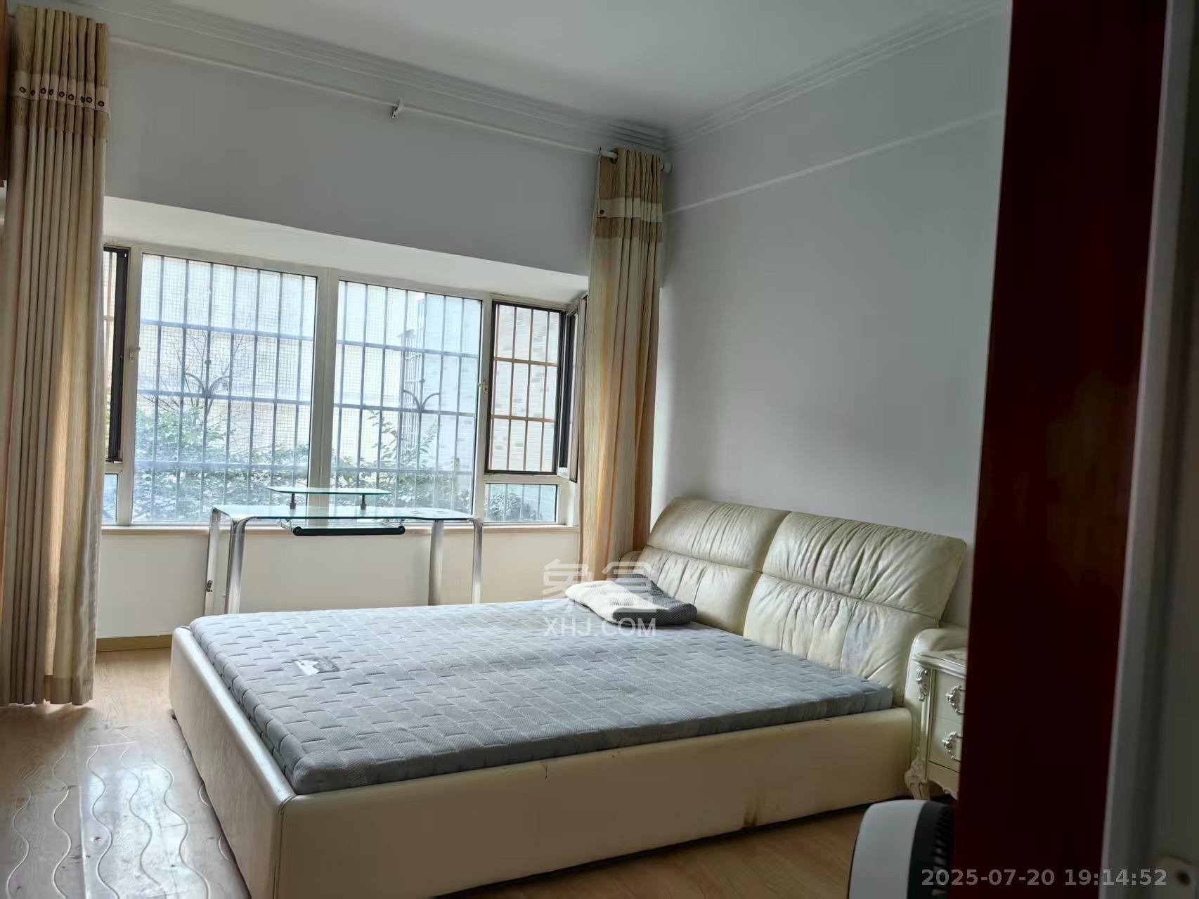 红区抽屉 3室0厅0卫 3000.0元/月 红区抽屉 3室0厅0卫 3000.0元/月室内图