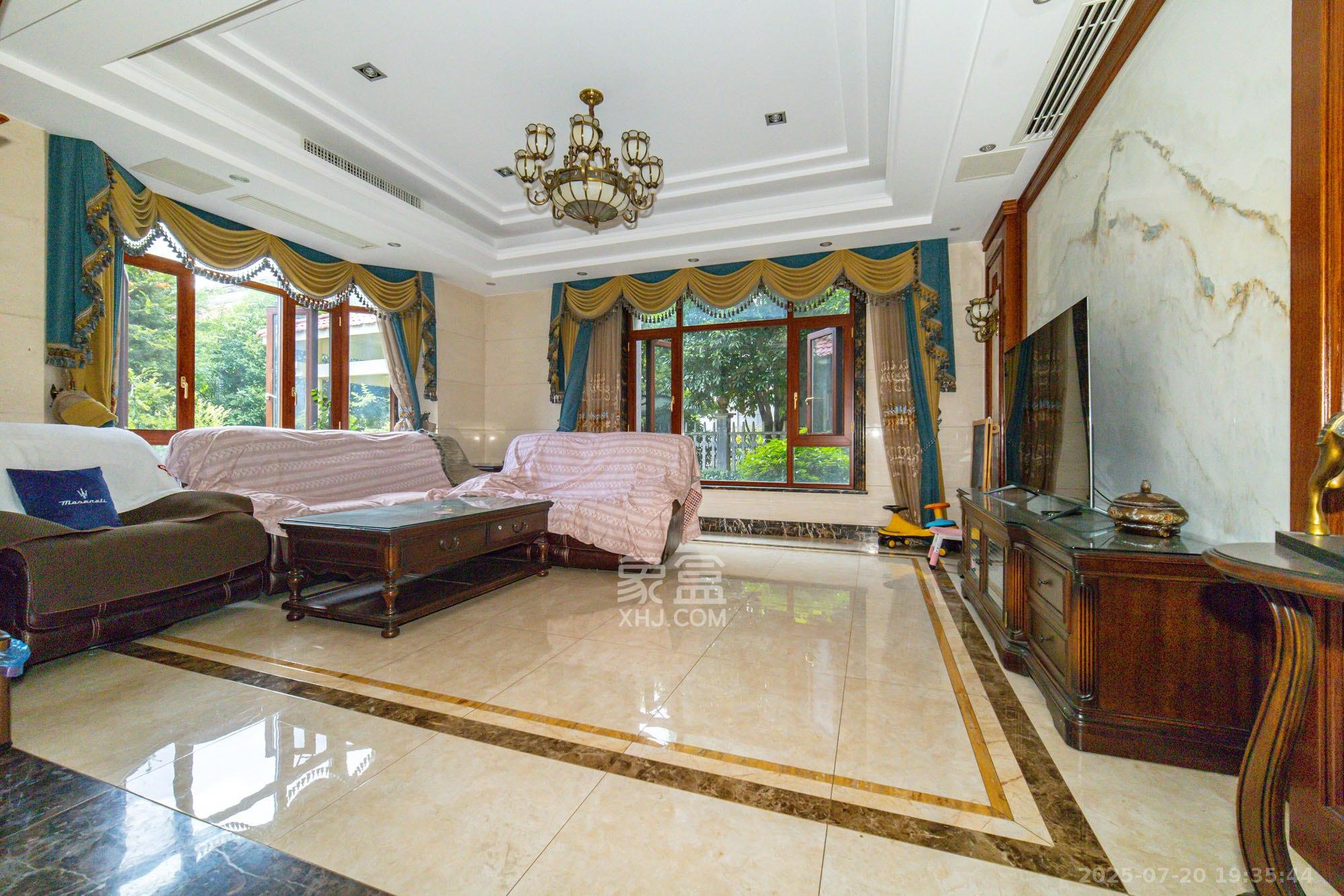 碧桂园威尼斯城  7室2厅6卫    668.98万 碧桂园威尼斯城  7室2厅6卫    668.98万