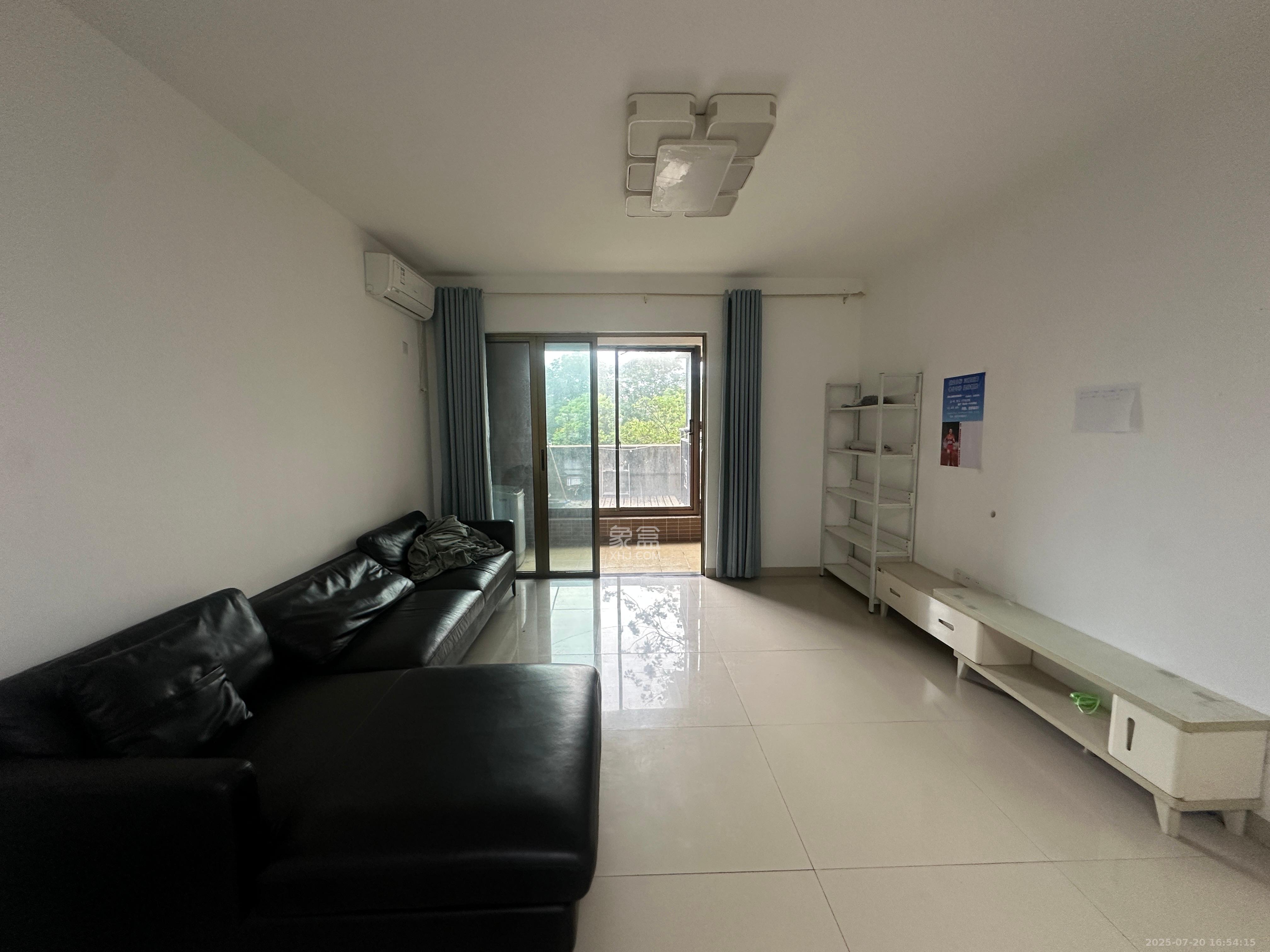 江山帝景雅典  2室2厅1卫    2100.0元/月 江山帝景雅典  2室2厅1卫    2100.0元/月室内图