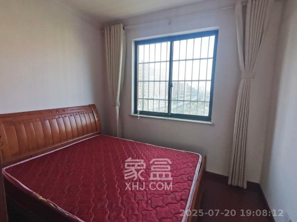 诚兴园 3室2厅1卫 2000.0元/月 诚兴园 3室2厅1卫 2000.0元/月室内图