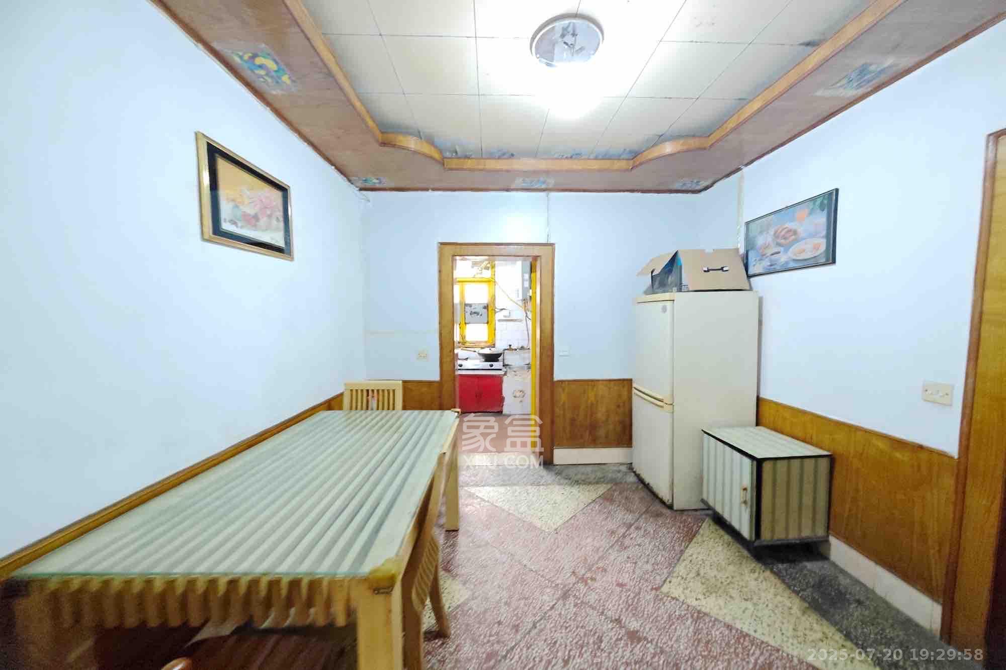 赤岗小区(一二三片) 2室2厅2卫 1500.0元/月 赤岗小区(一二三片) 2室2厅2卫 1500.0元/月室内图