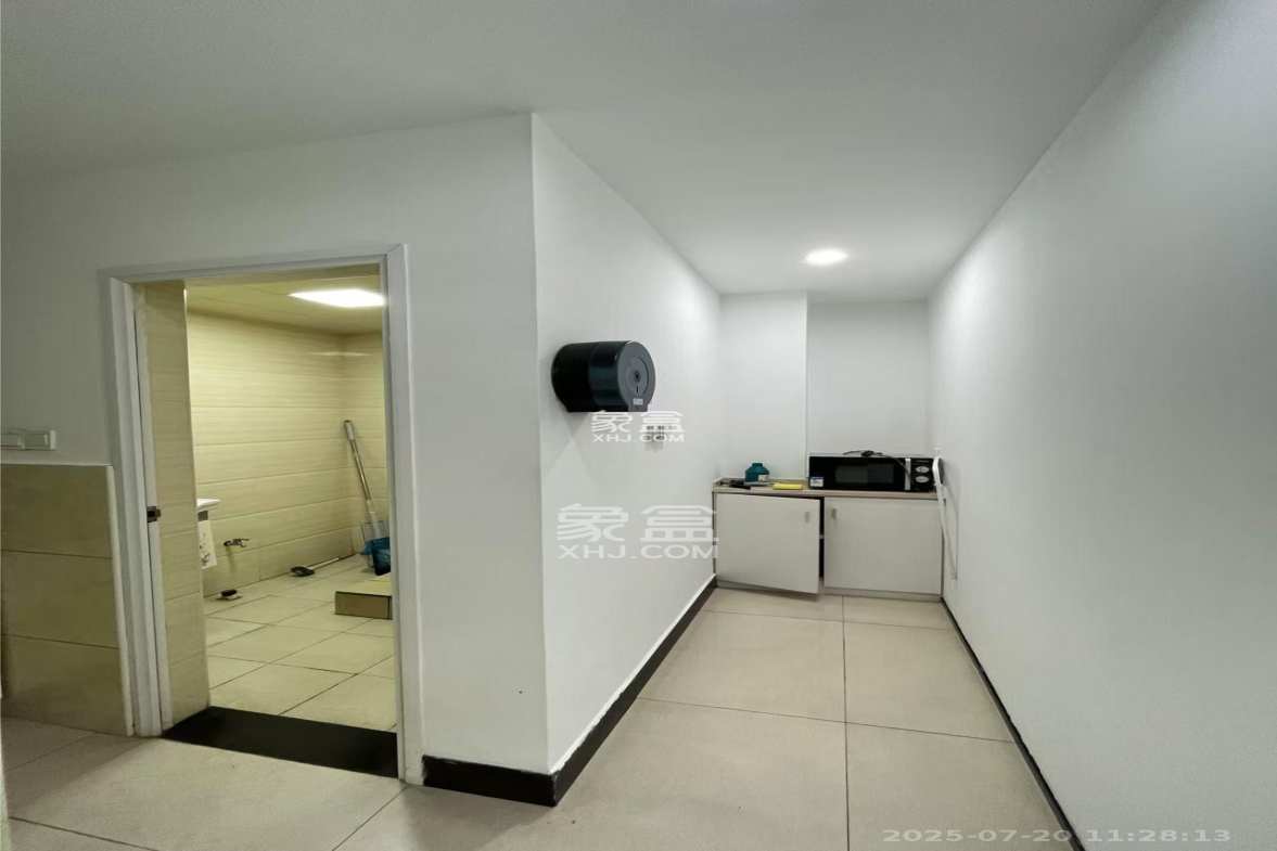 佳天国际新城 3室2厅1卫 4000.0元/月 佳天国际新城 3室2厅1卫 4000.0元/月室内图