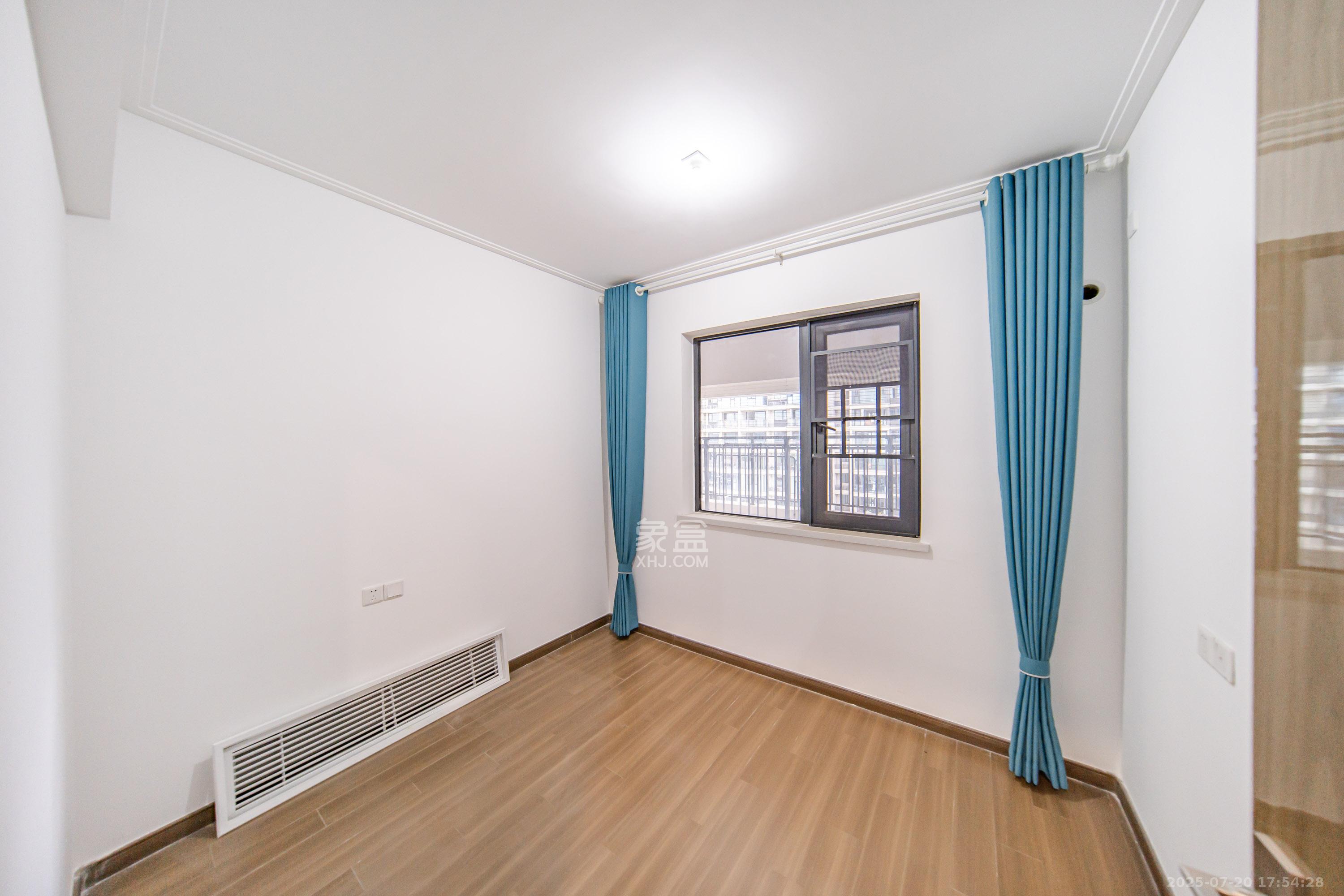 保利天汇 3室2厅2卫 132.0万 保利天汇 3室2厅2卫 132.0万卧室