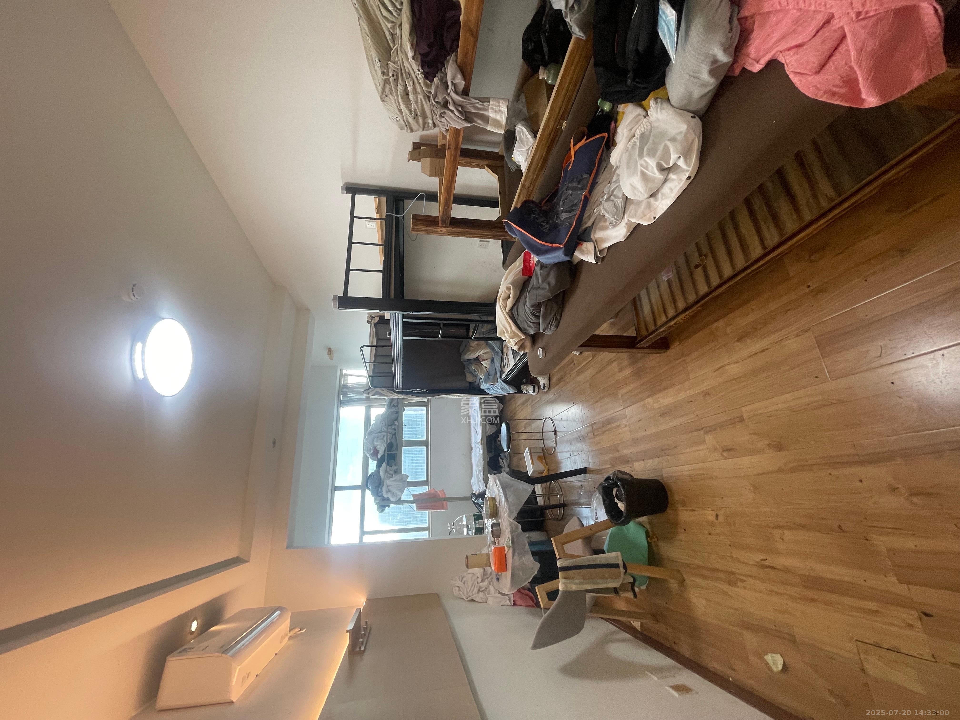 联合商厦  4室1厅1卫   5000.00元/月室内图