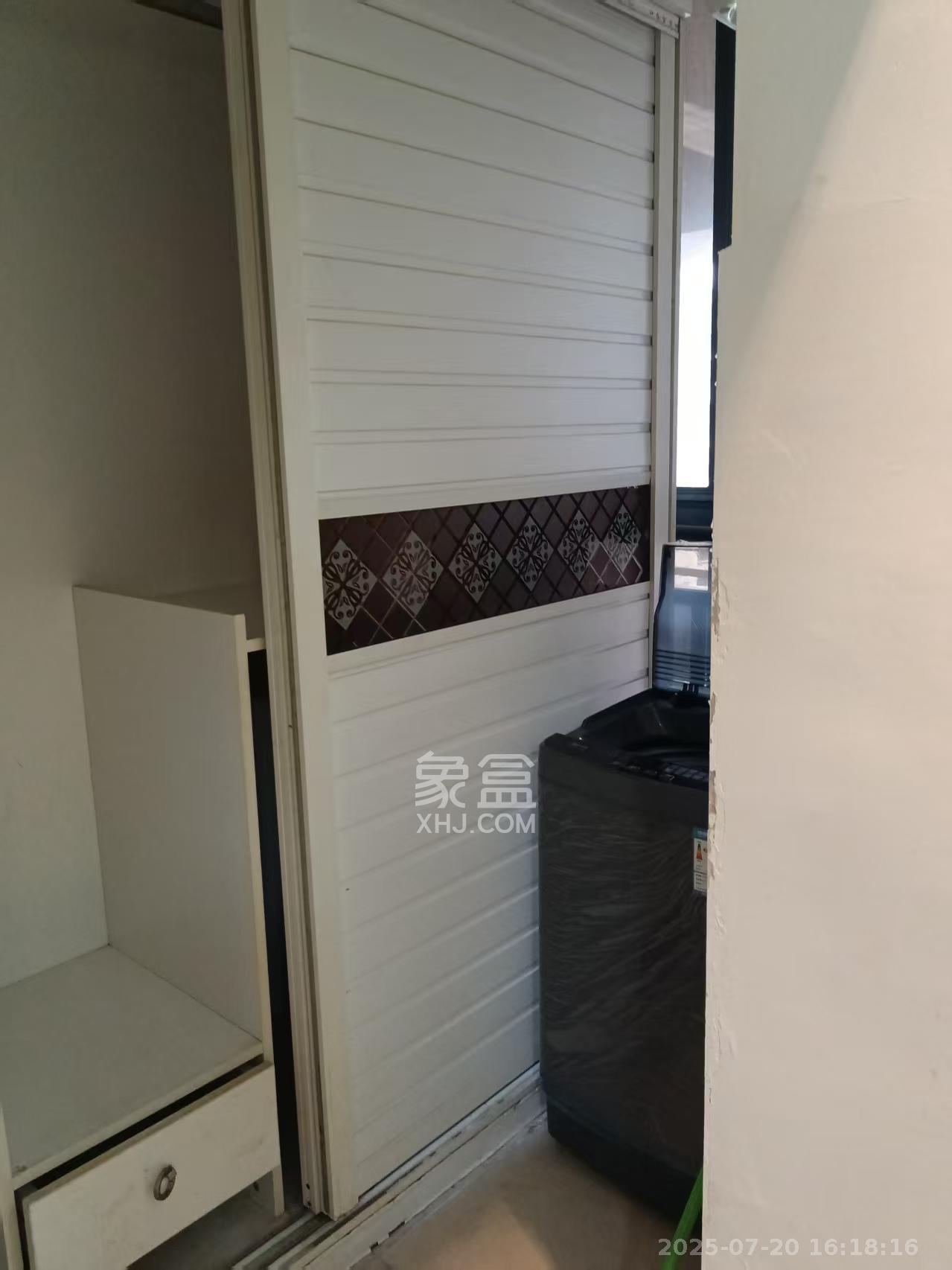 中建芙蓉工社  1室1厅1卫    1100.0元/月室内图