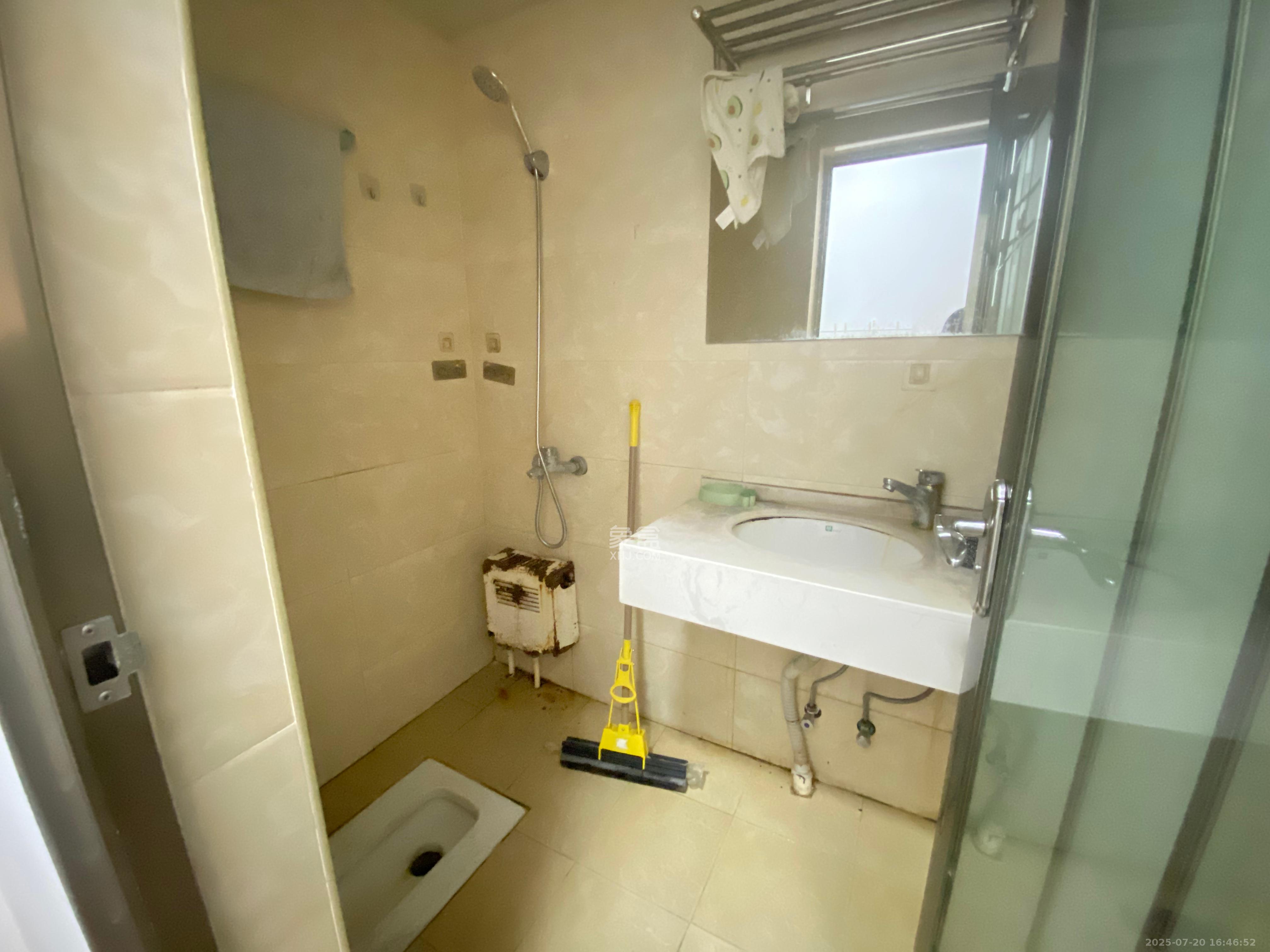 怡海星城 1室1厅1卫 900.0元/月 怡海星城 1室1厅1卫 900.0元/月室内图