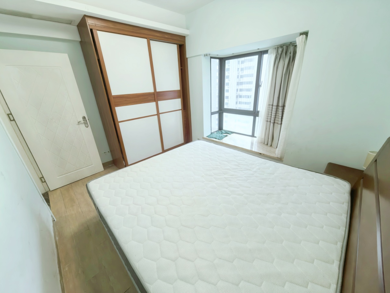 宇建国贸城  3室1厅1卫   4000.00元/月室内图
