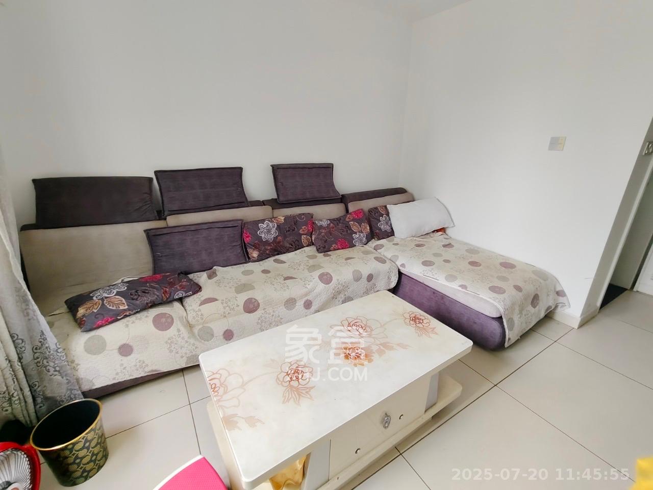 麓江春 2室2厅1卫 2500.0元/月 麓江春 2室2厅1卫 2500.0元/月室内图