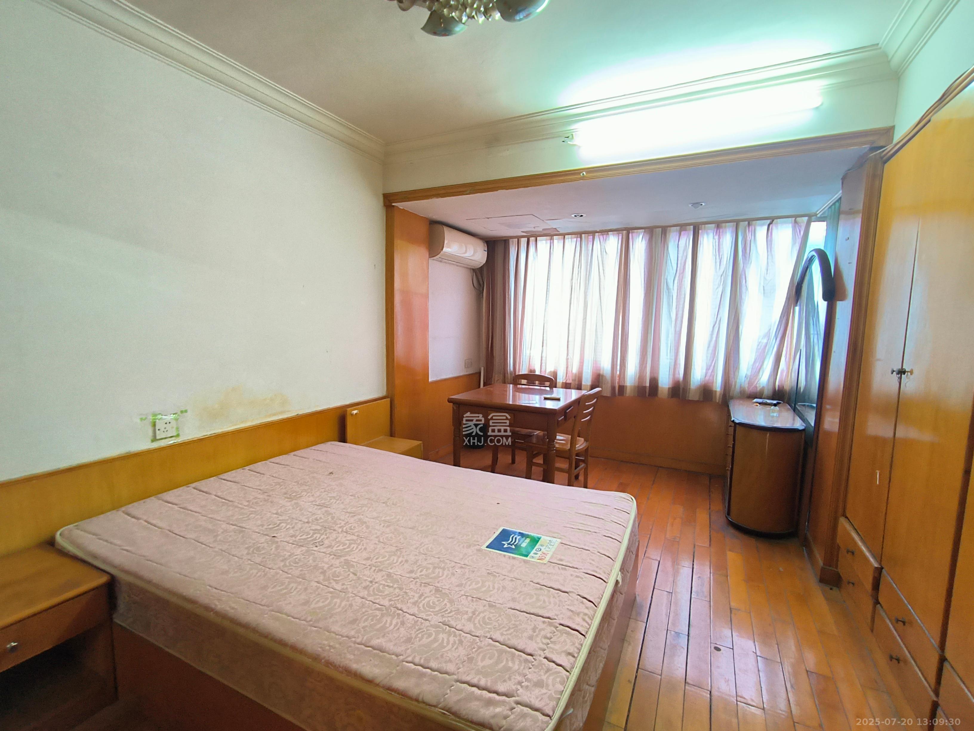 向韶村  2室1厅1卫    1200.0元/月 向韶村  2室1厅1卫    1200.0元/月室内图