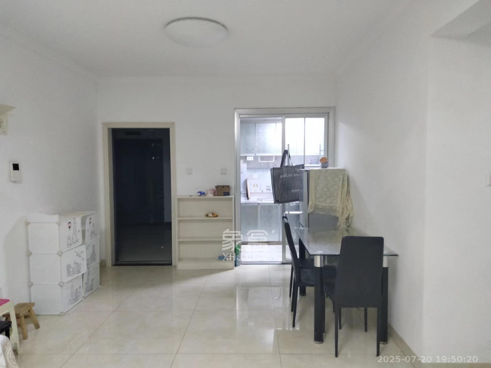 中建芙蓉嘉苑 3室2厅2卫 2100.0元/月 中建芙蓉嘉苑 3室2厅2卫 2100.0元/月室内图