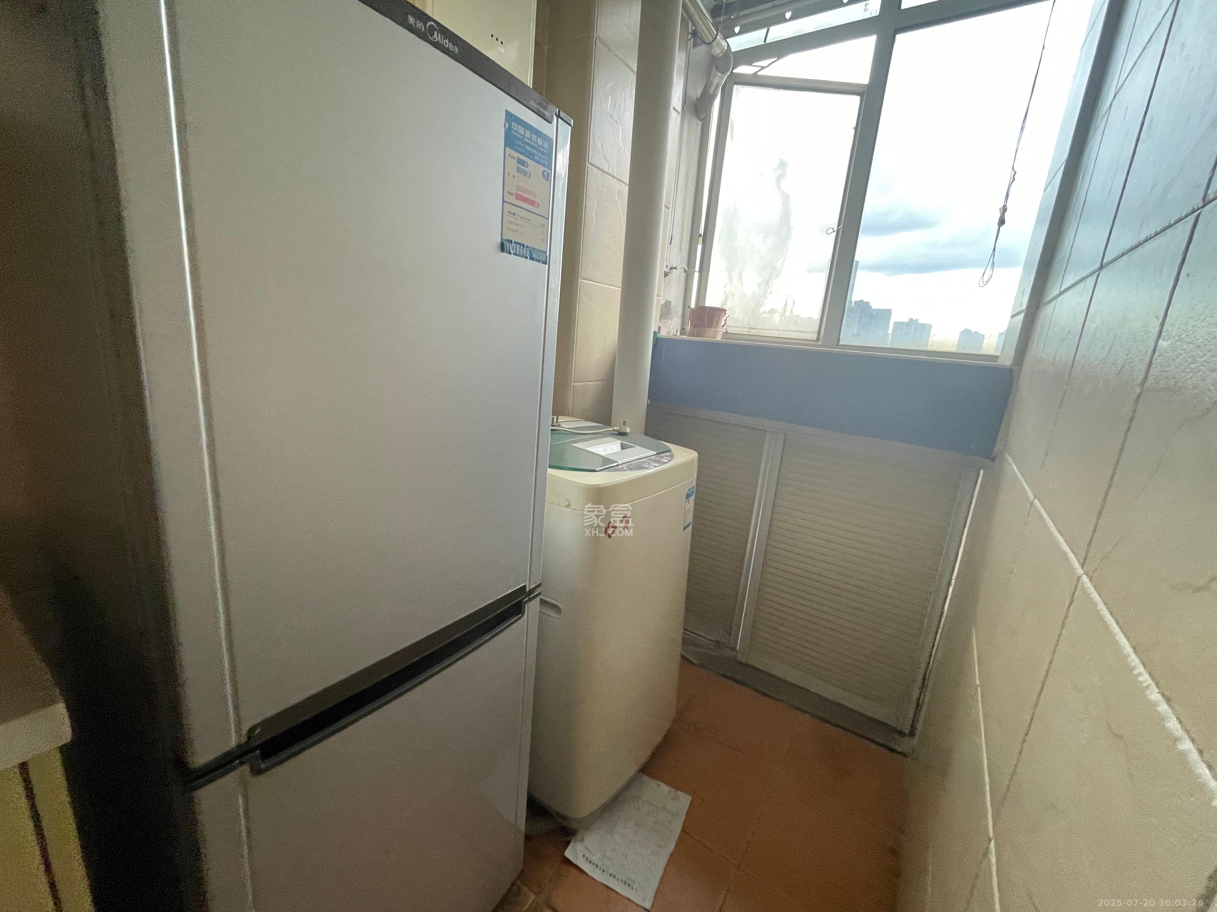 中远公馆 1室1厅1卫 1500.0元/月 中远公馆 1室1厅1卫 1500.0元/月室内图