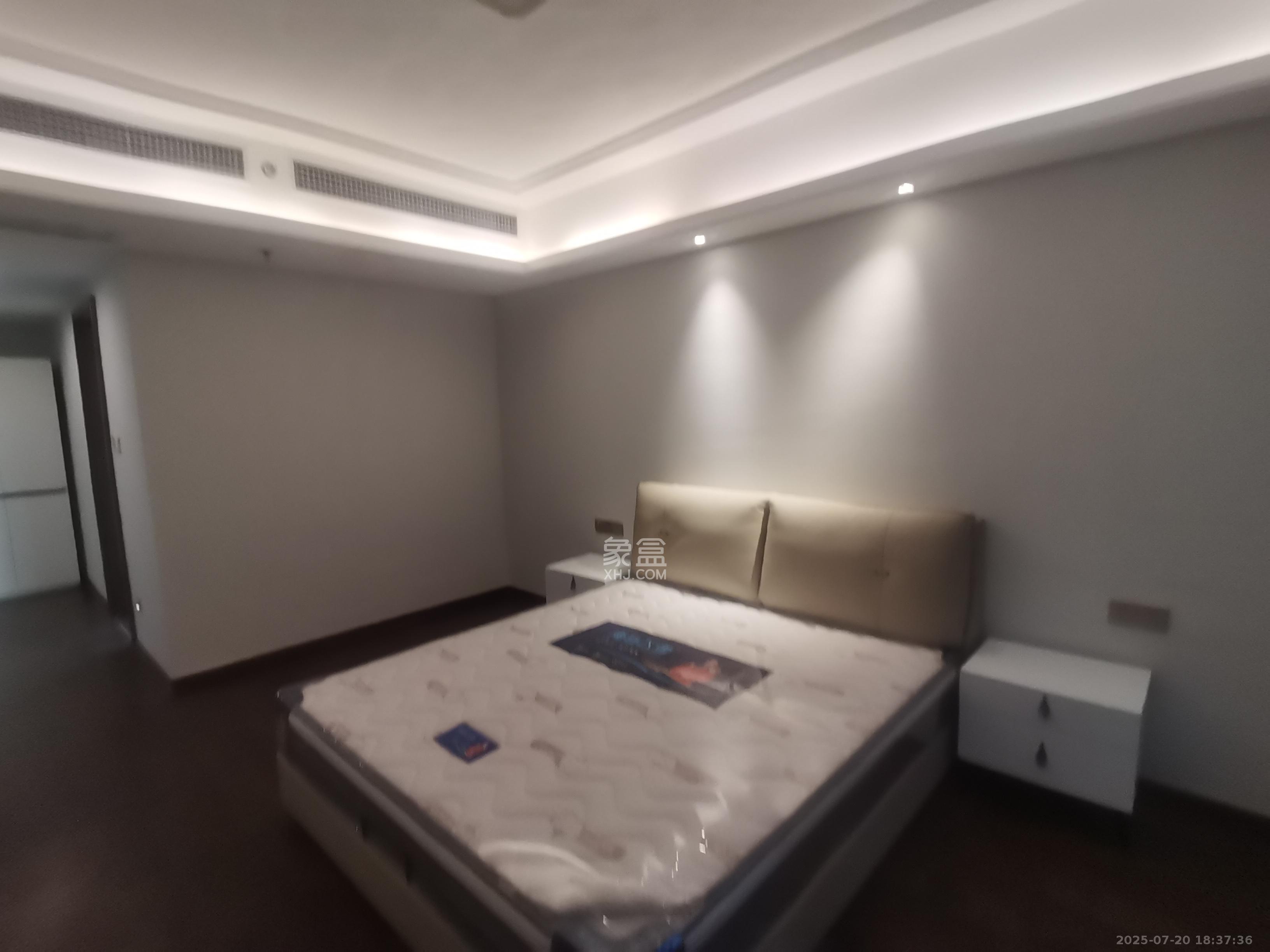 梅溪华府(新城金茂梦想华府) 4室2厅2卫 9000.0元/月 梅溪华府(新城金茂梦想华府) 4室2厅2卫 9000.0元/月室内图