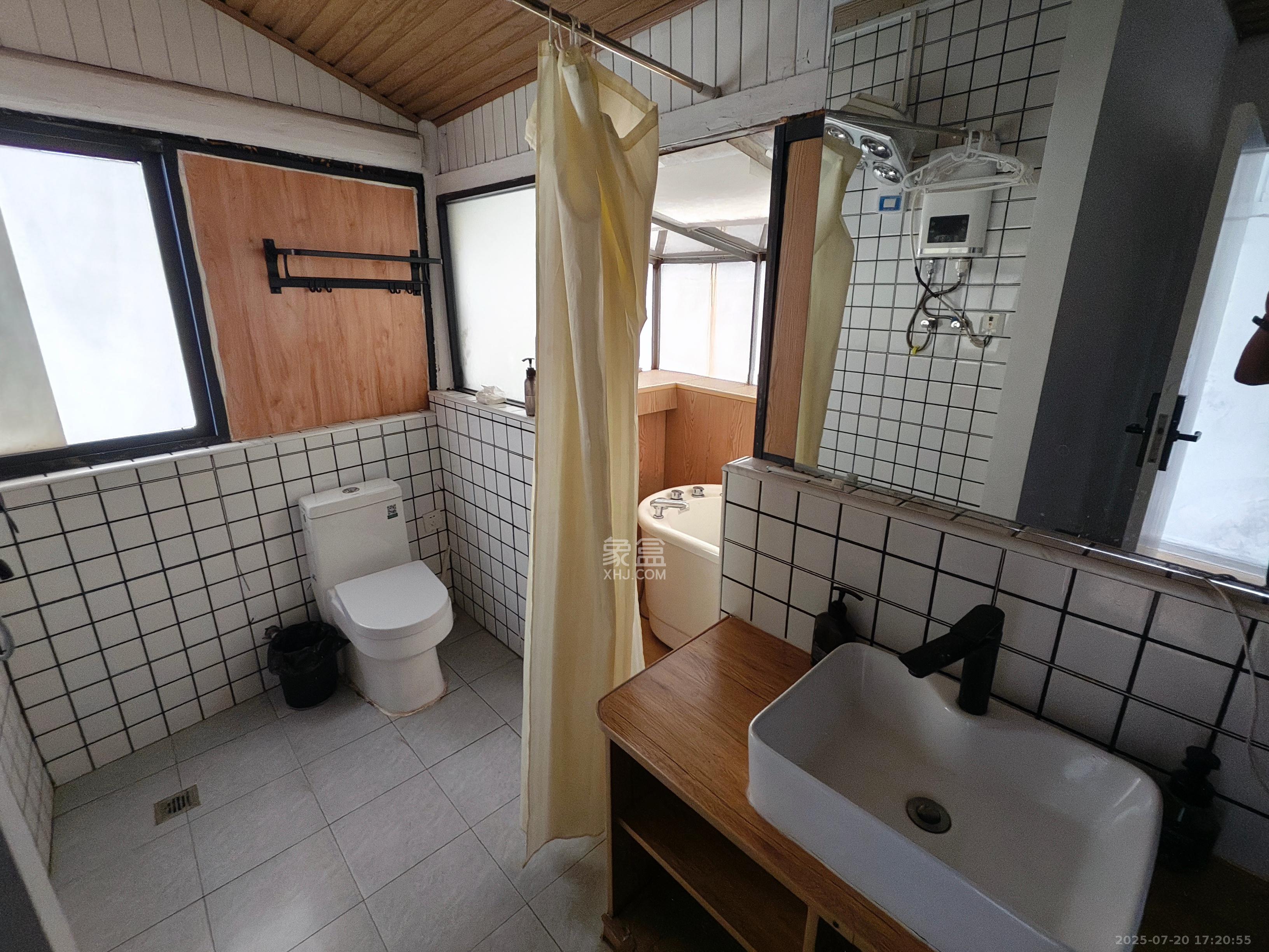 都正街散盘  4室0厅0卫   9200.00元/月室内图