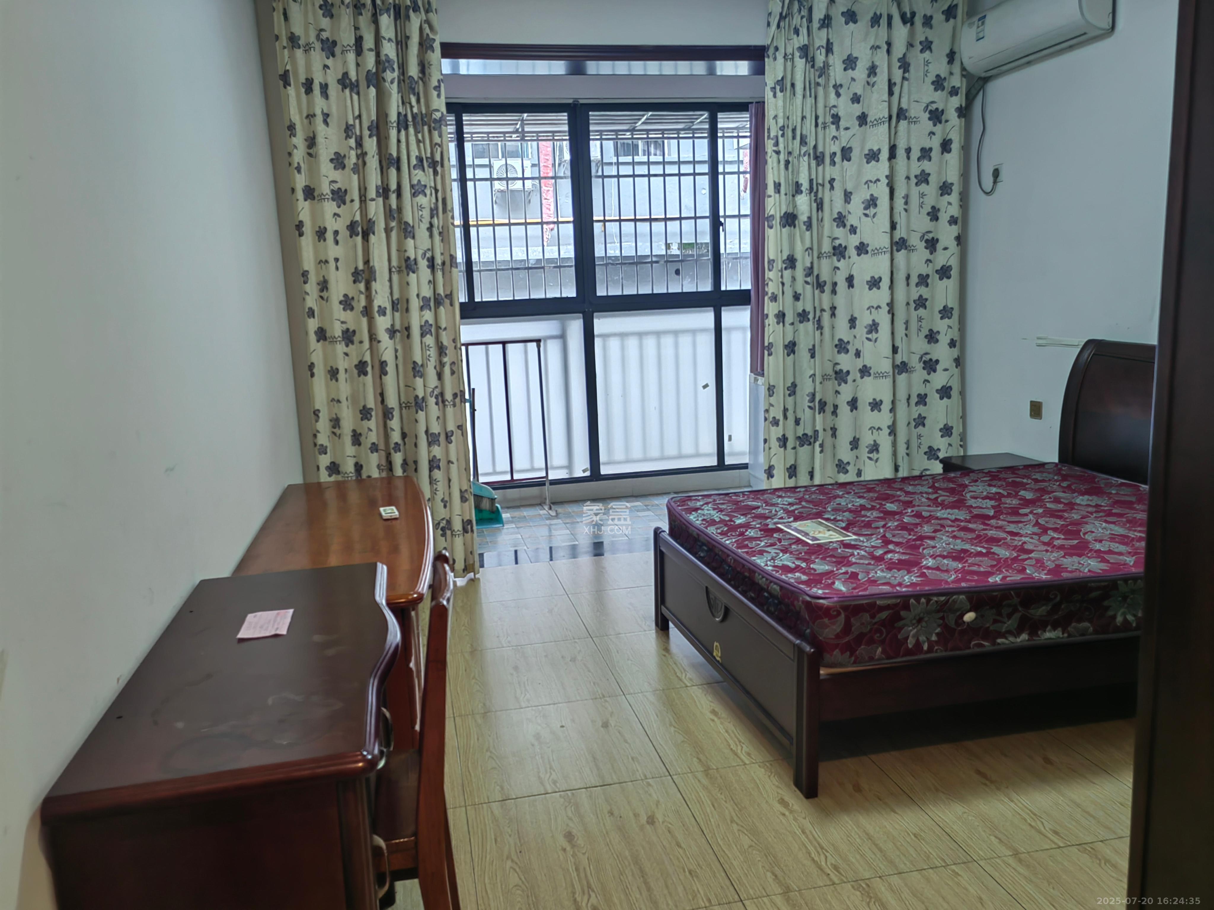 新华通讯社宿舍区 3室2厅2卫 3400.0元/月 新华通讯社宿舍区 3室2厅2卫 3400.0元/月室内图