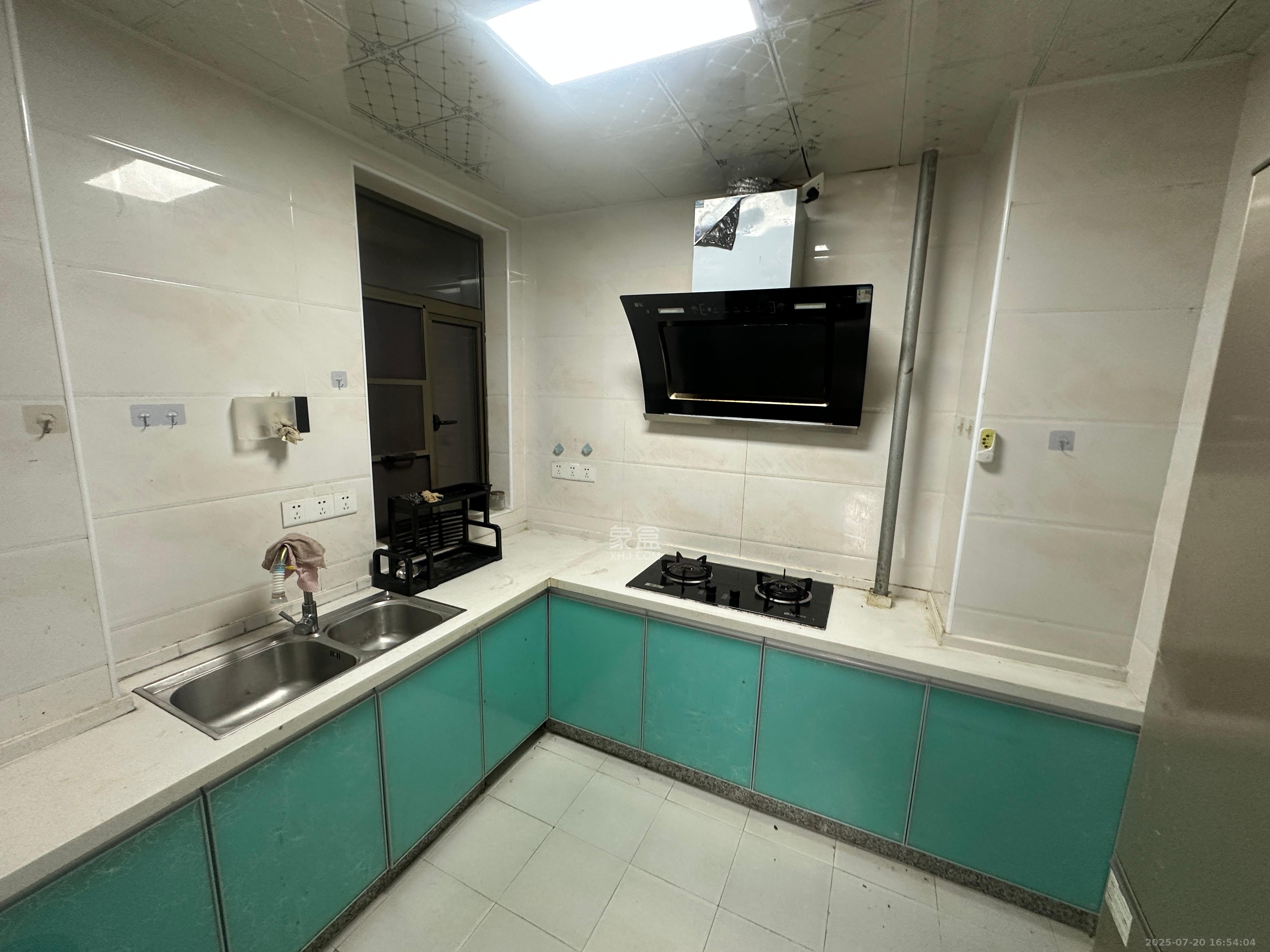 江山帝景雅典  2室2厅1卫    2100.0元/月 江山帝景雅典  2室2厅1卫    2100.0元/月室内图