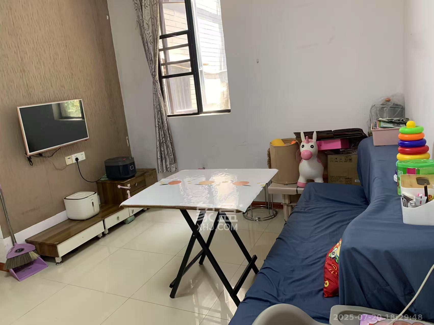 阳光100三期 1室1厅1卫 1000.0元/月 阳光100三期 1室1厅1卫 1000.0元/月室内图