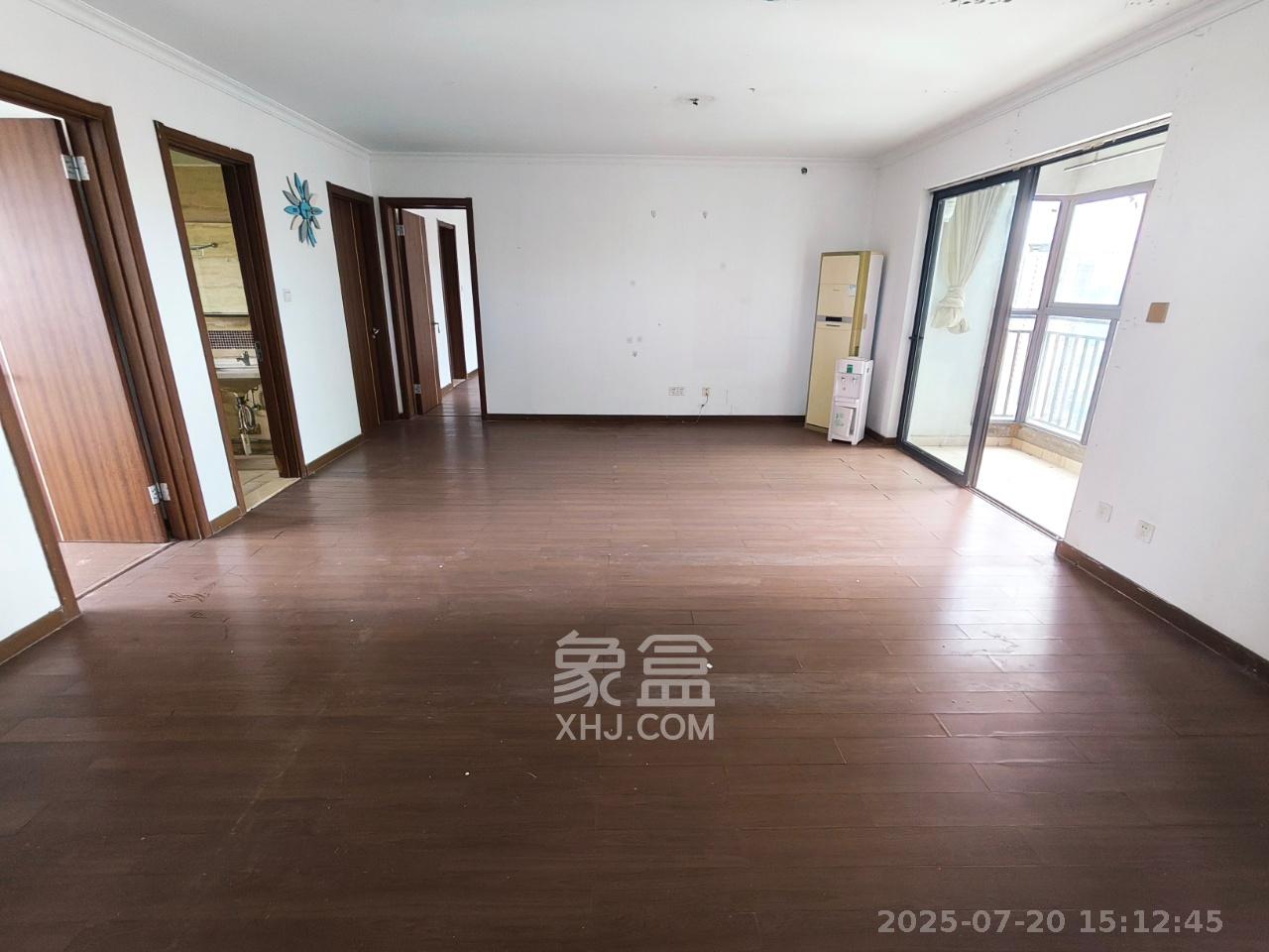 万科城市花园  3室2厅2卫   2000.00元/月室内图