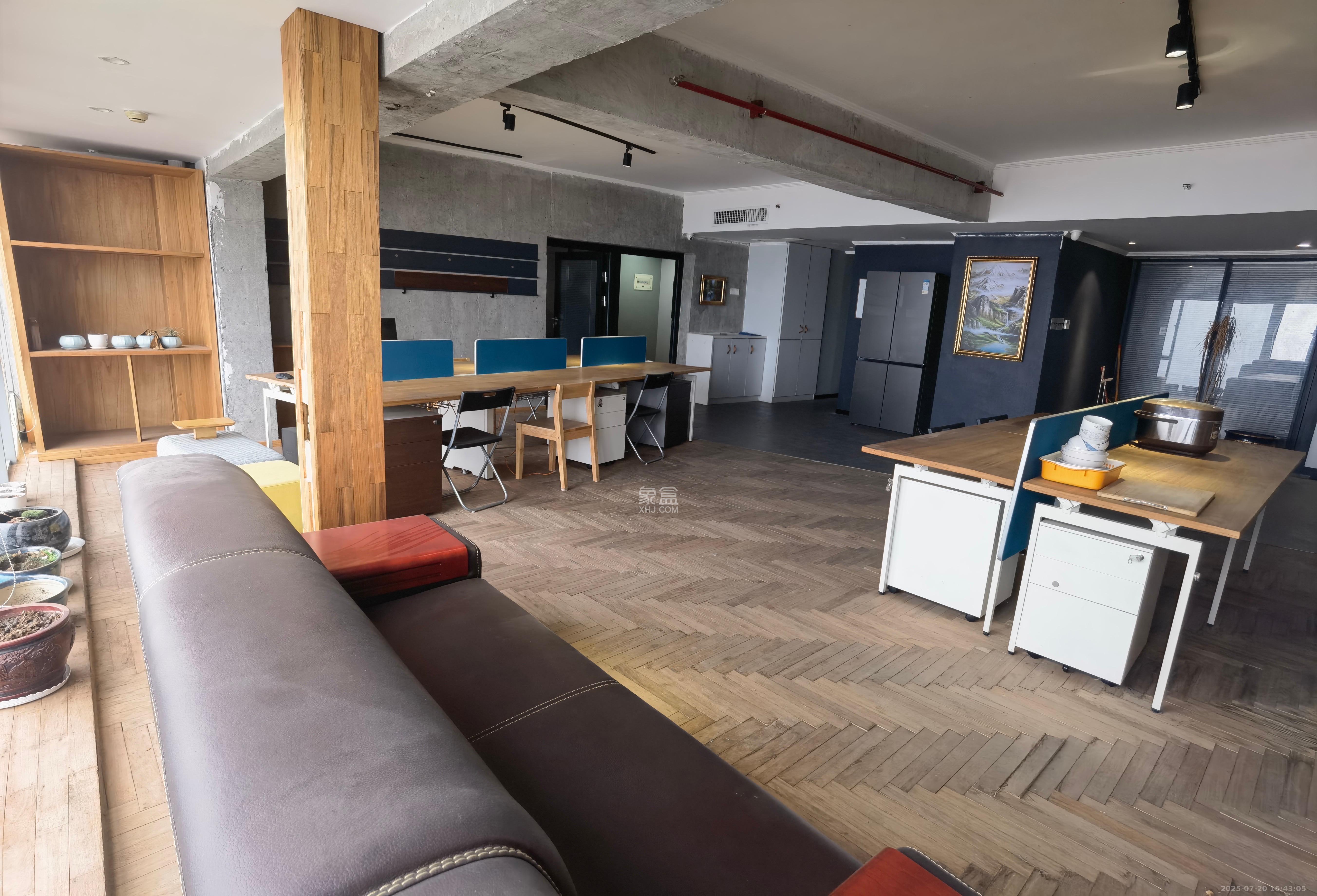 保利国际广场 1室1厅1卫 10000.0元/月 保利国际广场 1室1厅1卫 10000.0元/月室内图